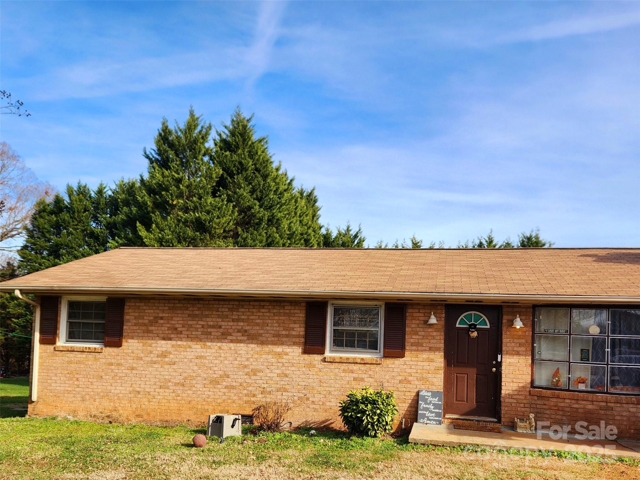 2040 25th Street Drive Property Photo 2