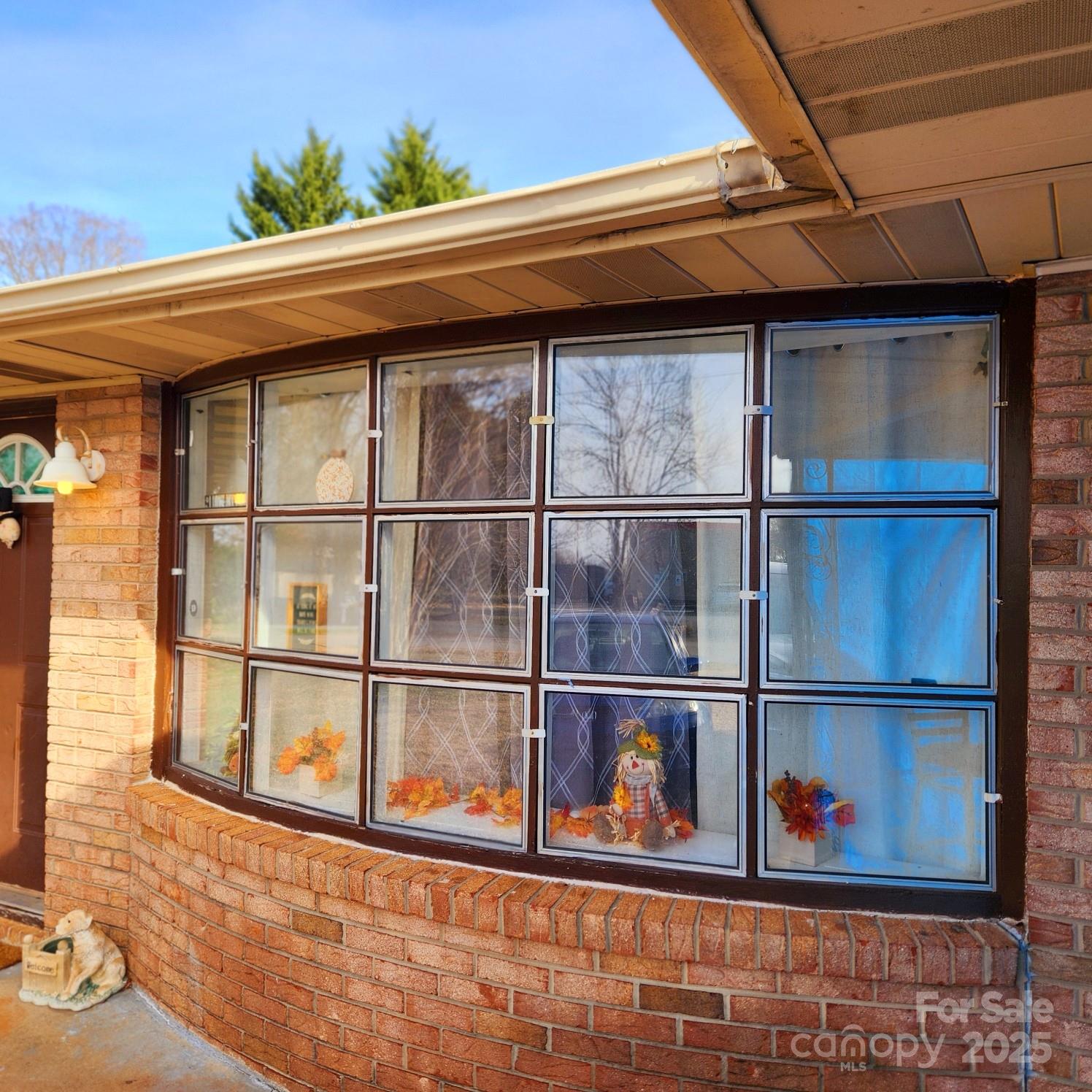 2040 25th Street Drive Property Photo 6