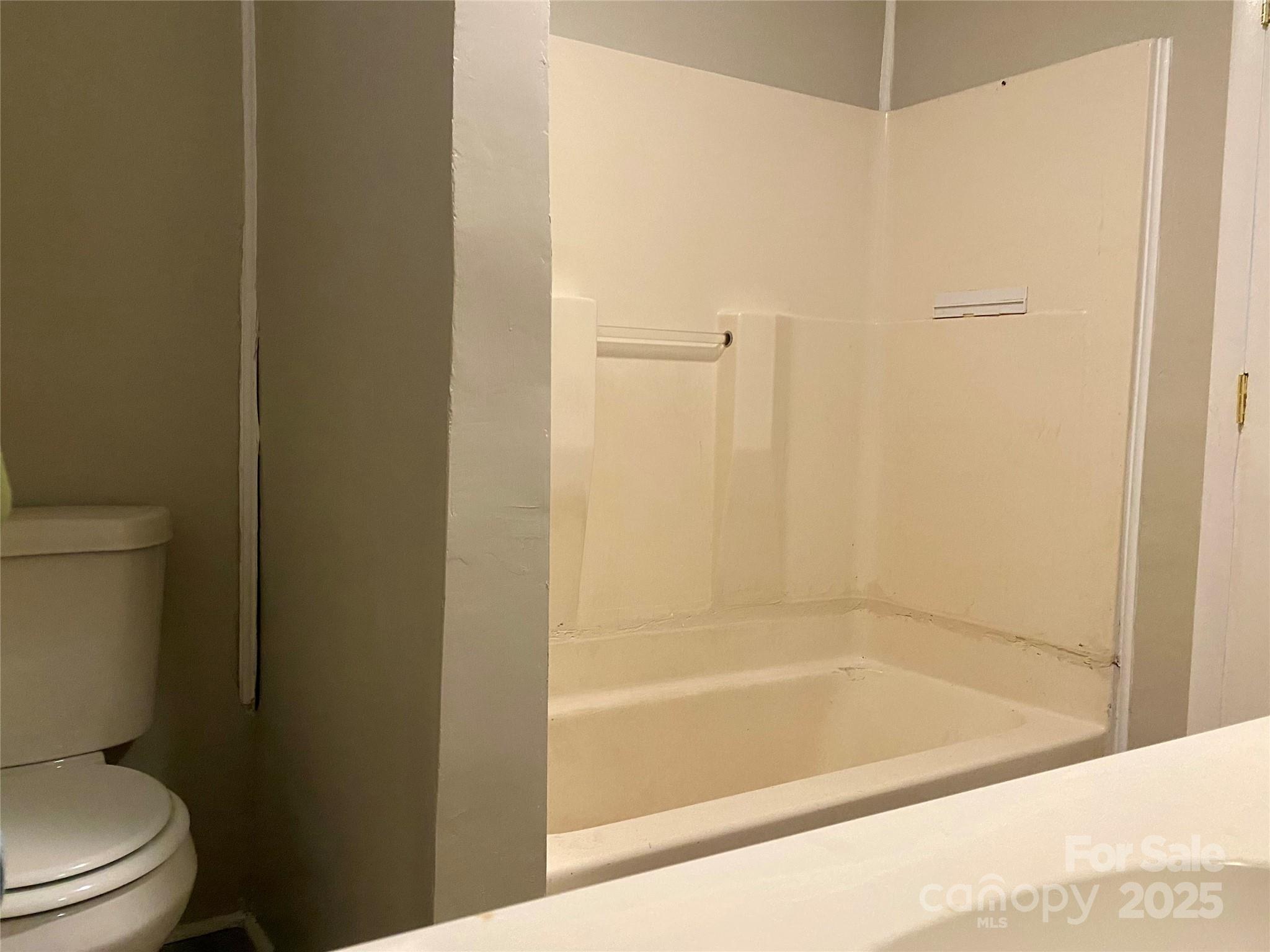 2040 25th Street Drive Property Photo 12