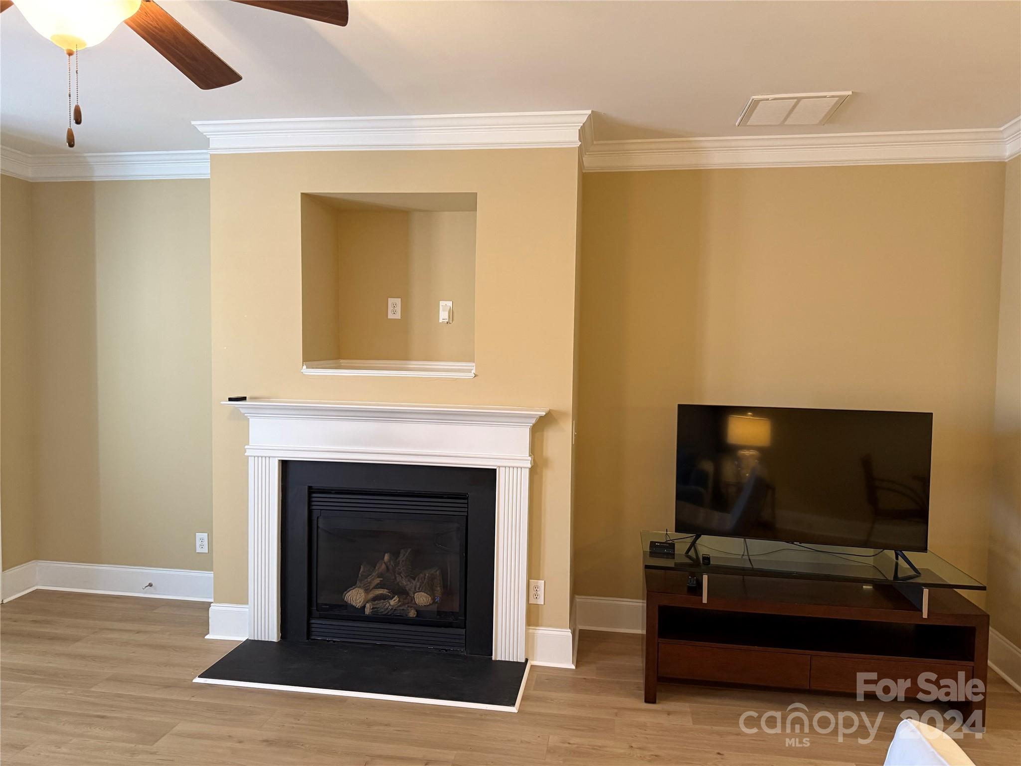 6006 Village Drive Property Photo 9