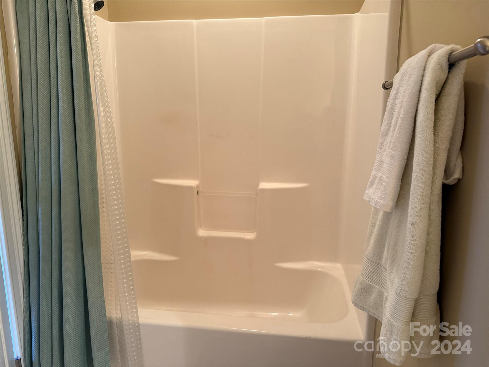 6006 Village Drive Property Photo 22