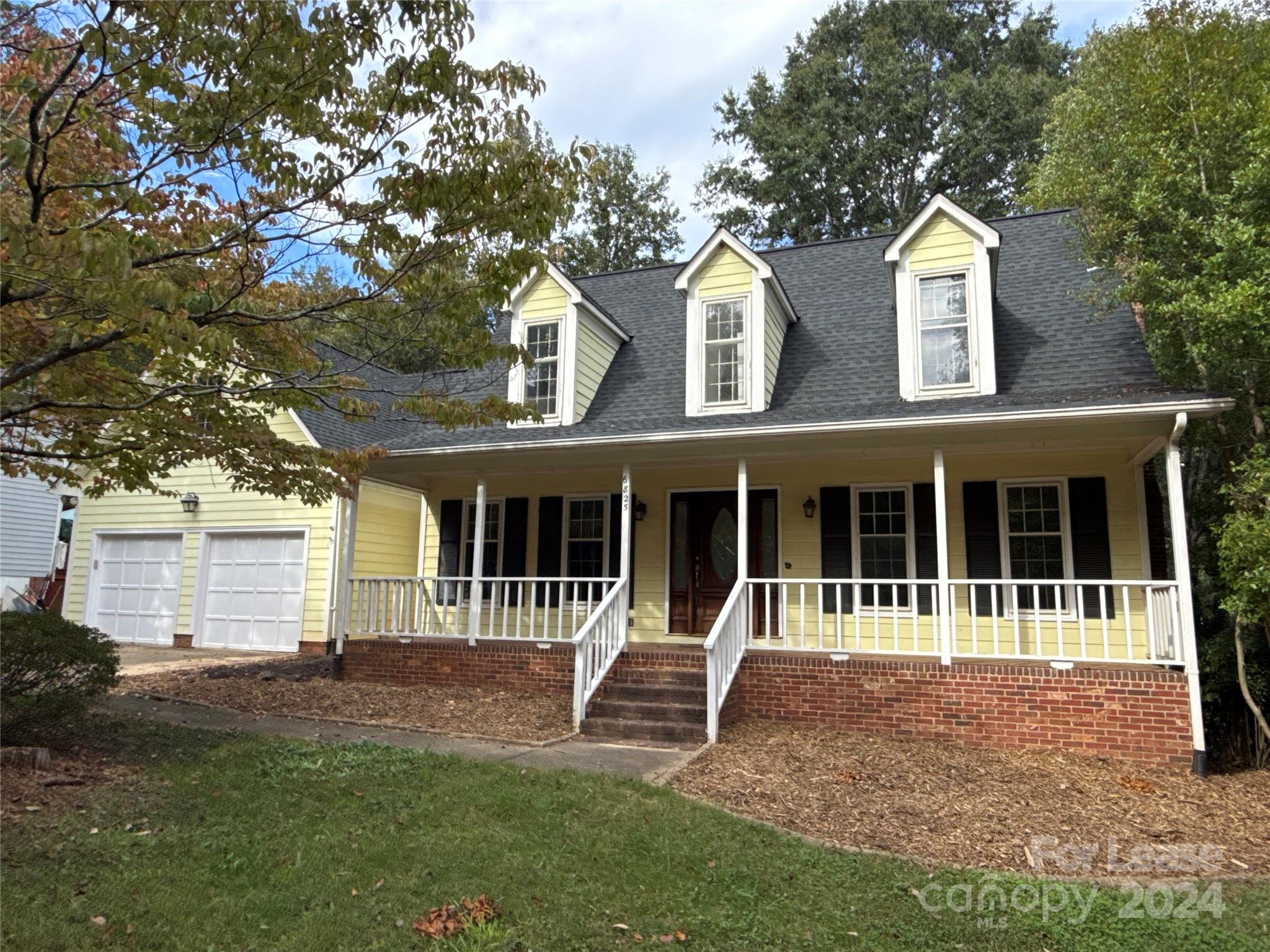 6825 Charette Court Property Photo 1
