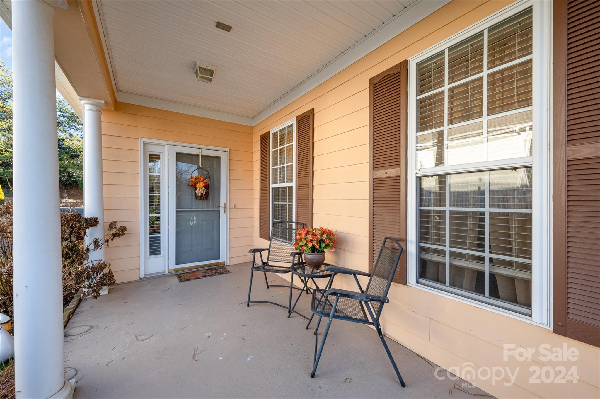 10105 Bishops Gate Boulevard Property Photo 3