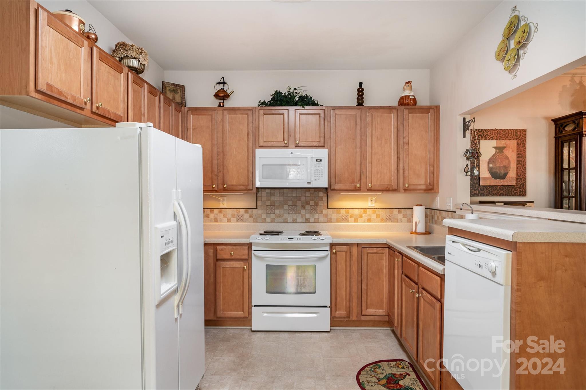 10105 Bishops Gate Boulevard Property Photo 10