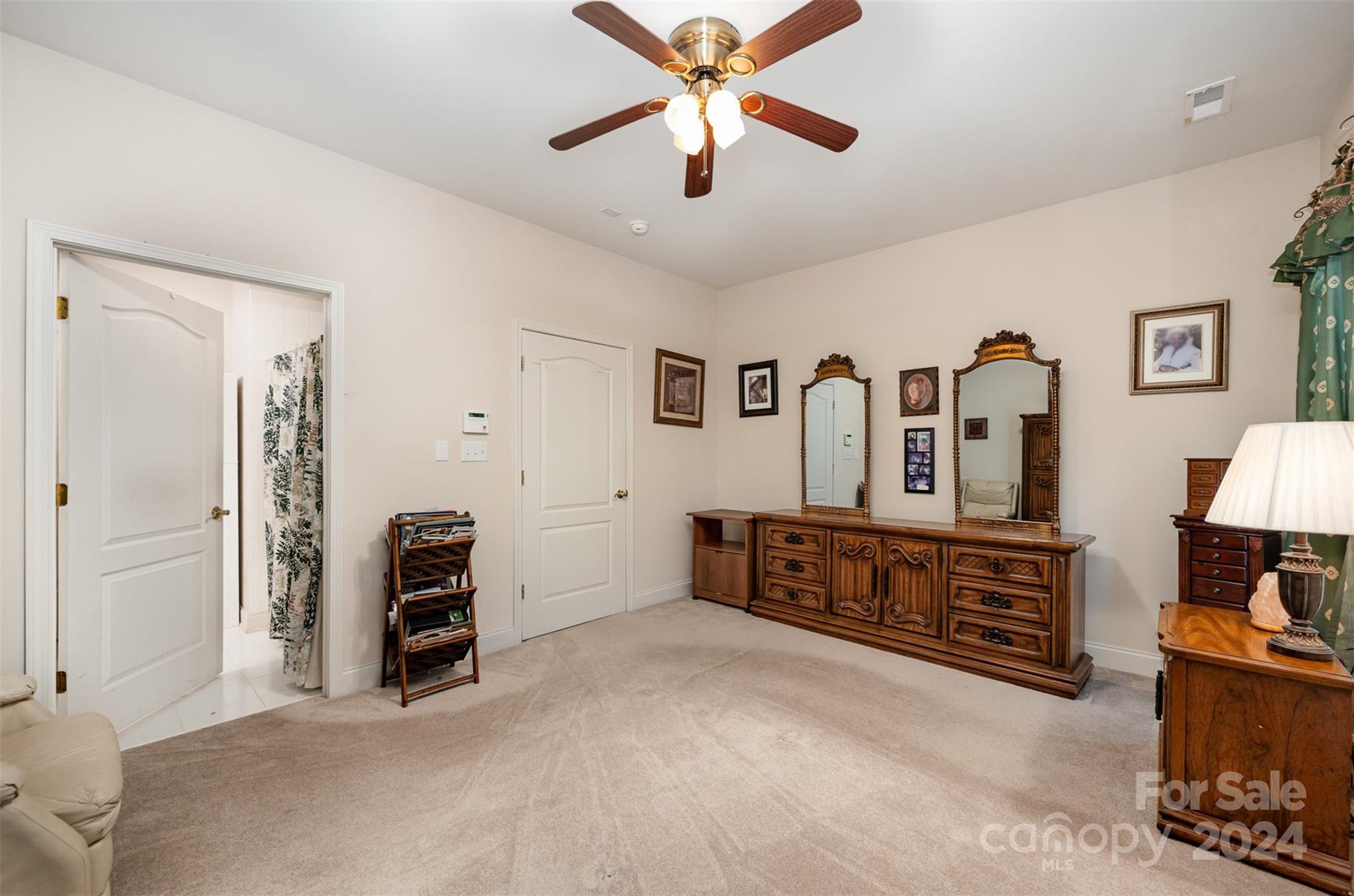 10105 Bishops Gate Boulevard Property Photo 17