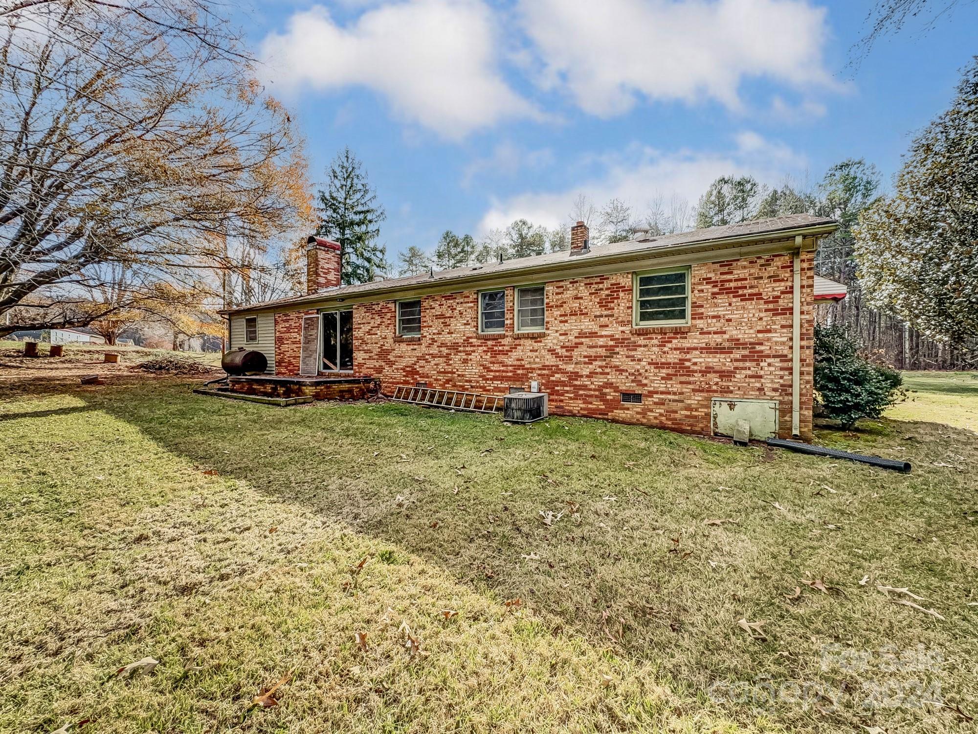 313 Lake Montonia Road Property Photo 5