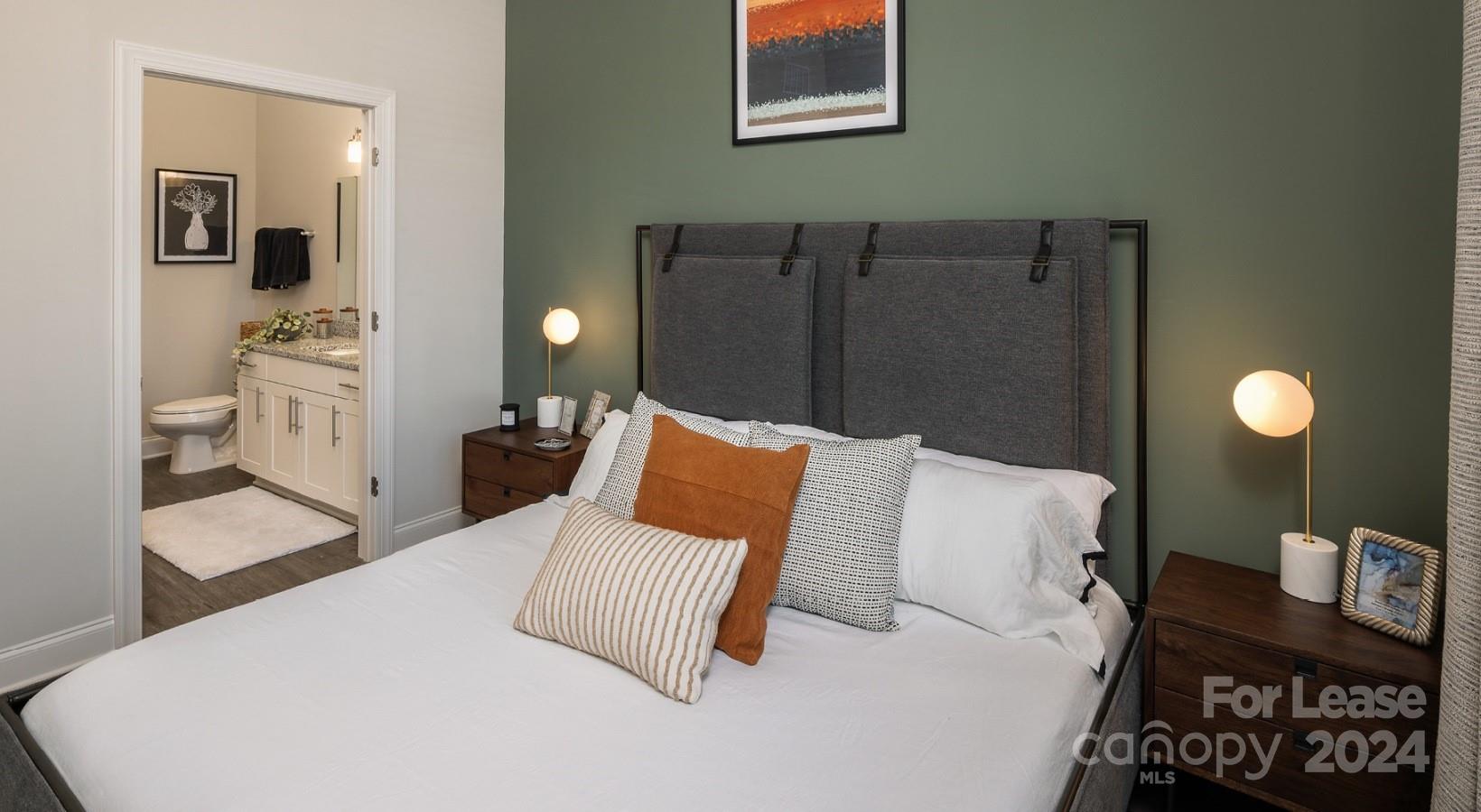 8424 N Tryon Street B3 Property Photo 21