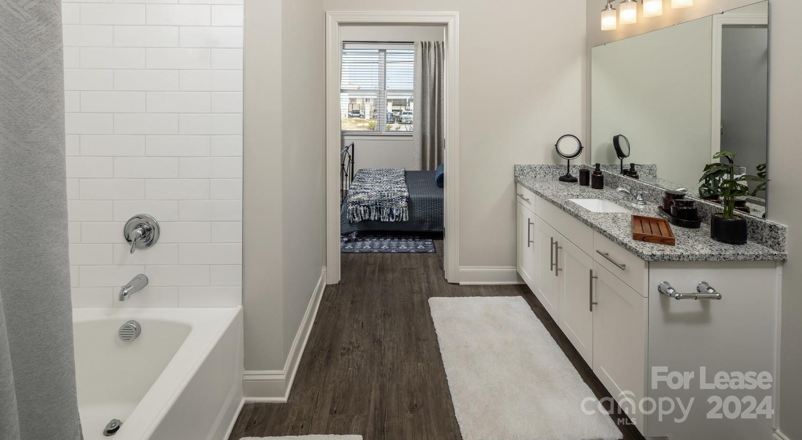 8424 N Tryon Street B3 Property Photo 22