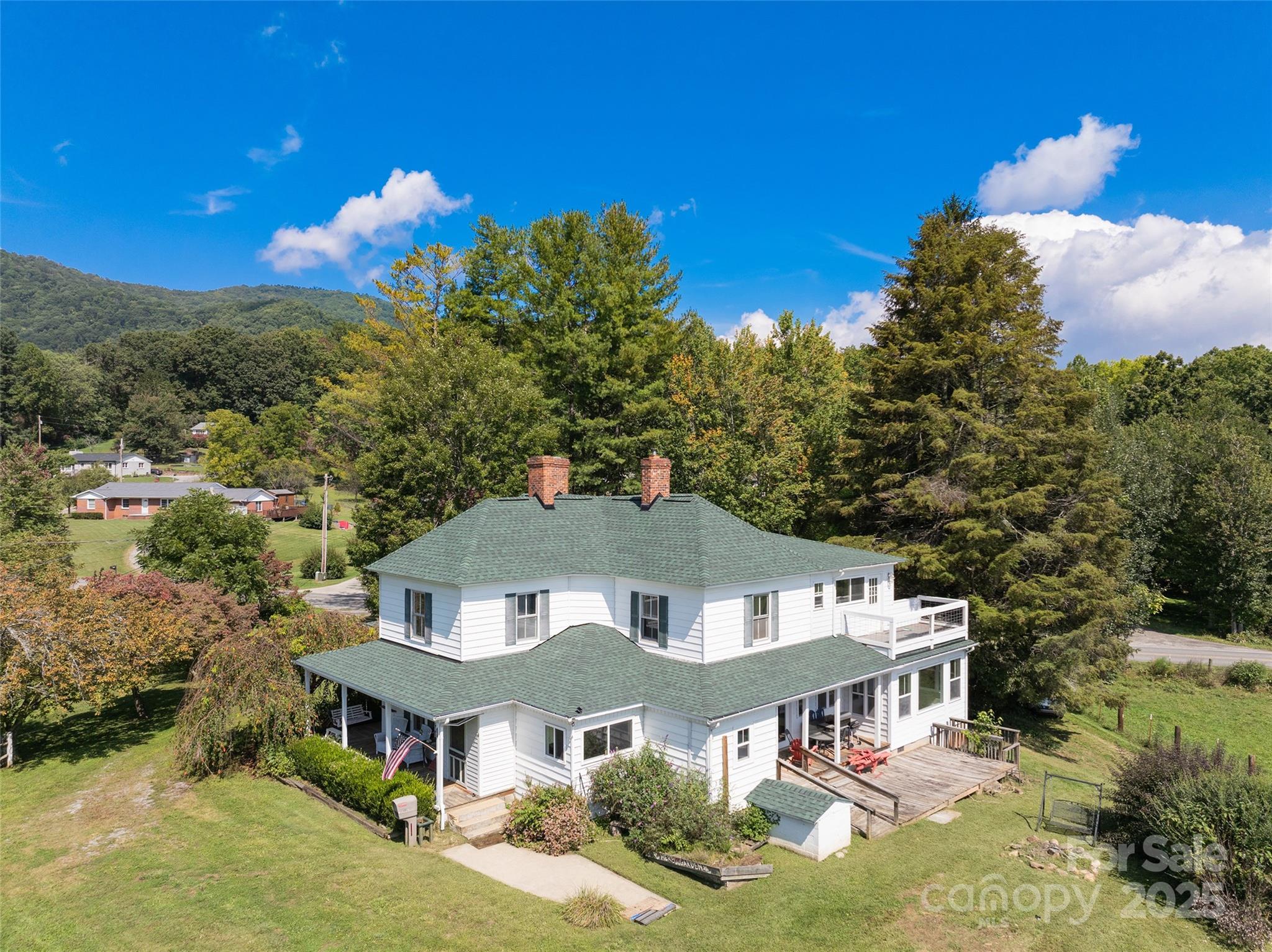 4912 Pigeon Road Property Photo 2
