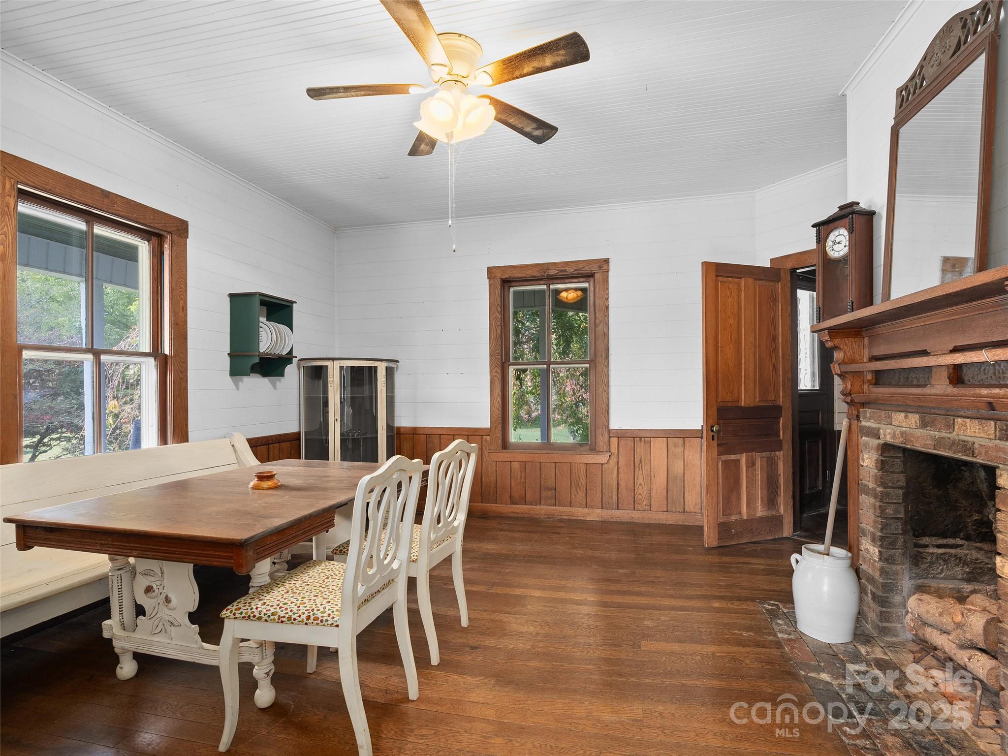 4912 Pigeon Road Property Photo 10