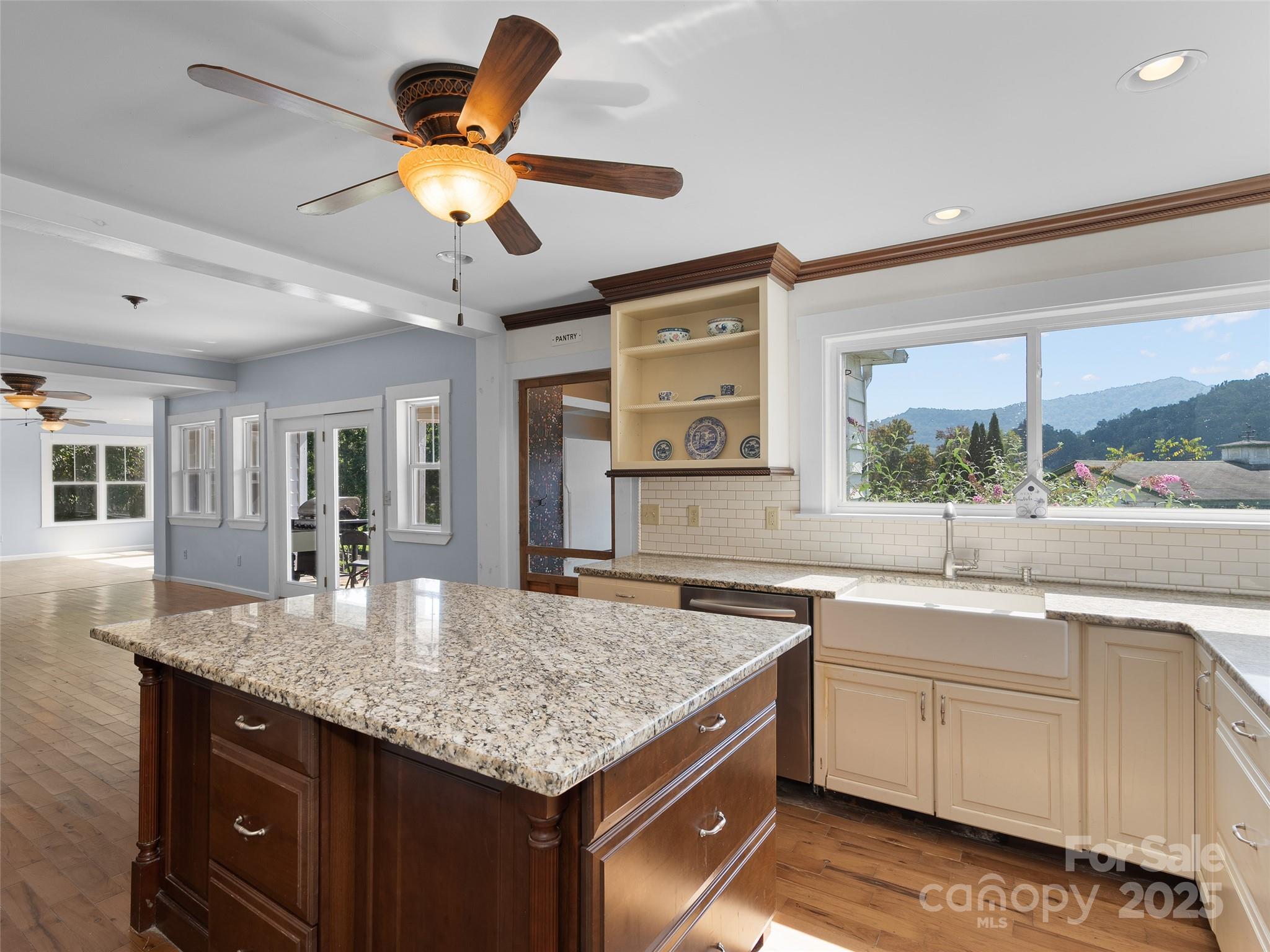 4912 Pigeon Road Property Photo 15