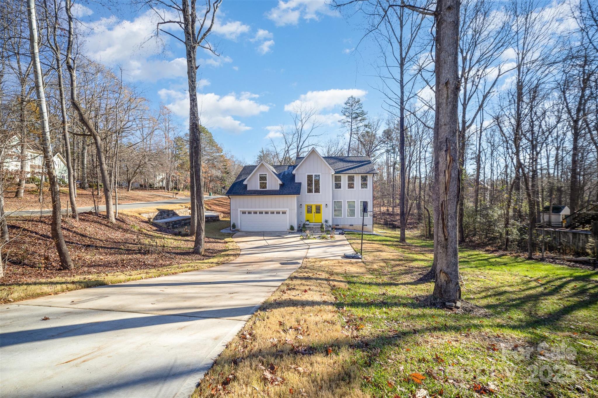 10221 Hanging Moss Trail Property Photo 4