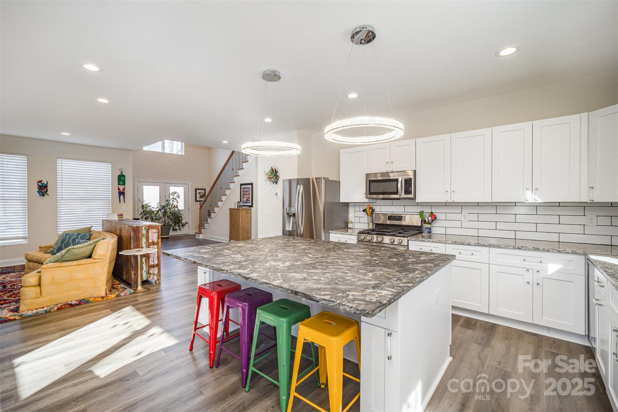 10221 Hanging Moss Trail Property Photo 12