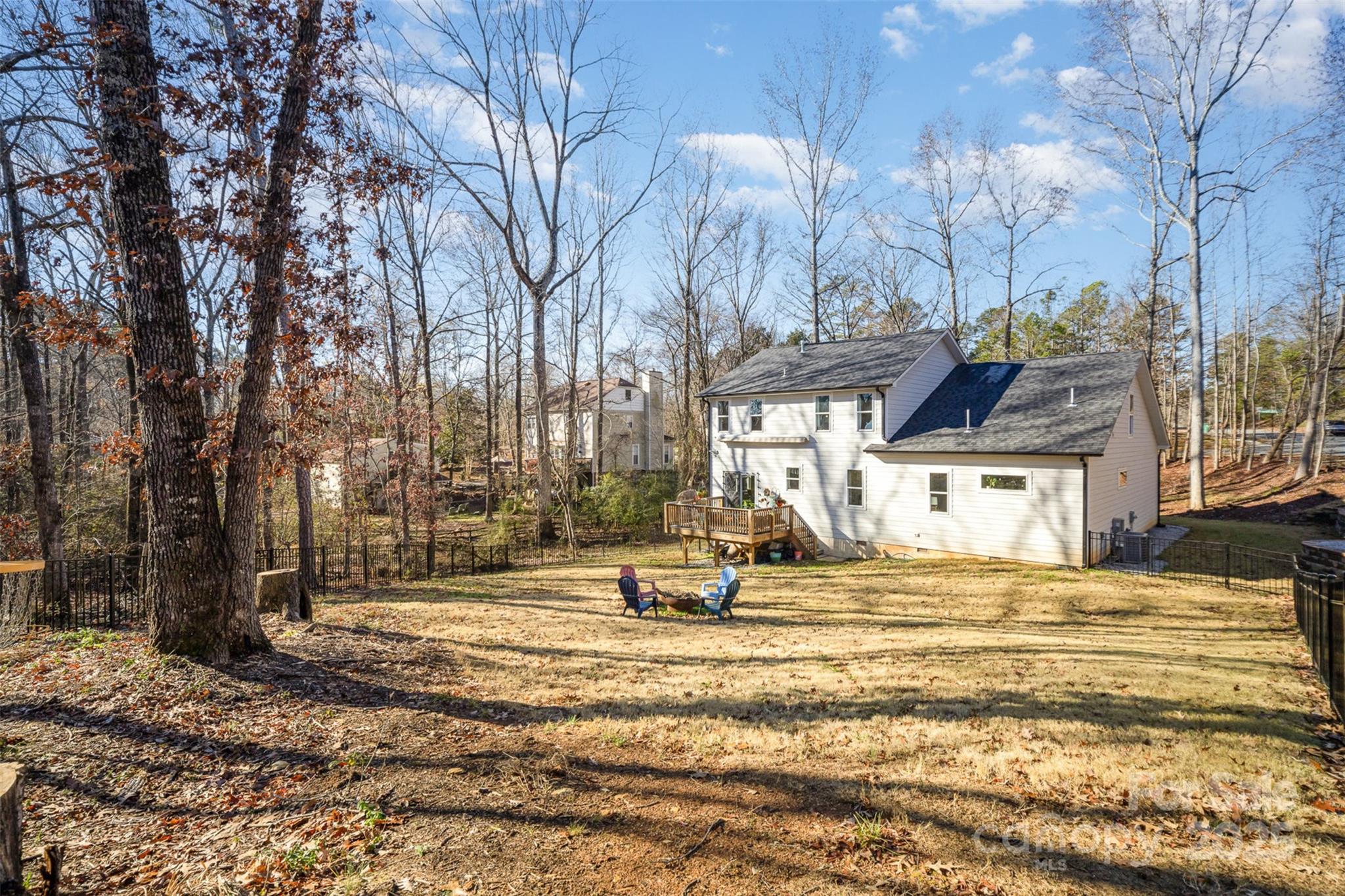 10221 Hanging Moss Trail Property Photo 36