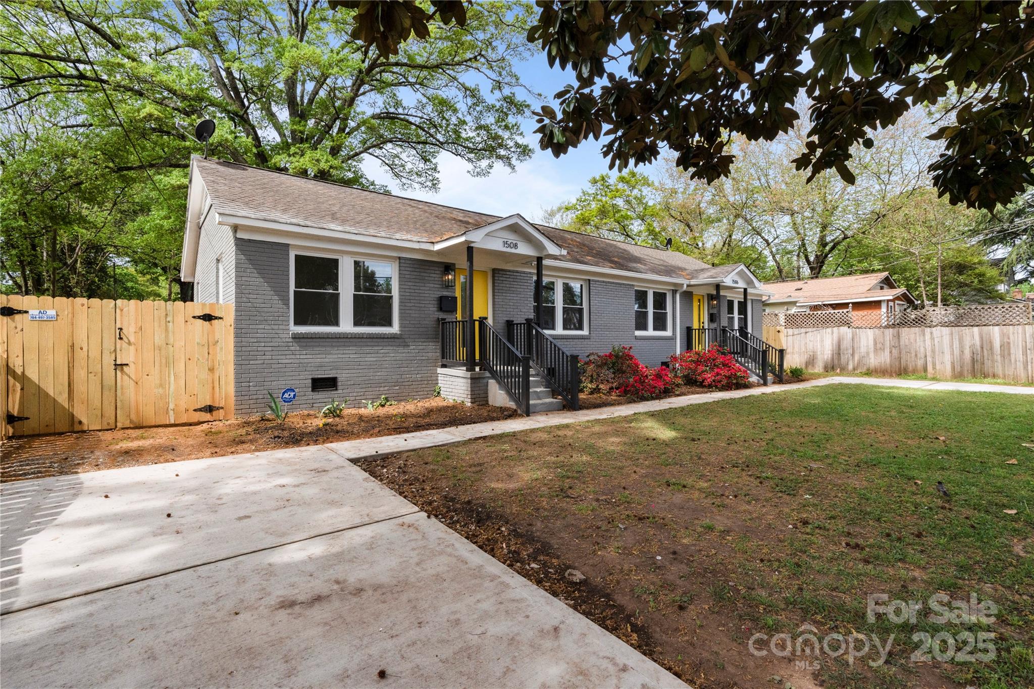 1506-1508 Matheson Avenue Property Photo 2