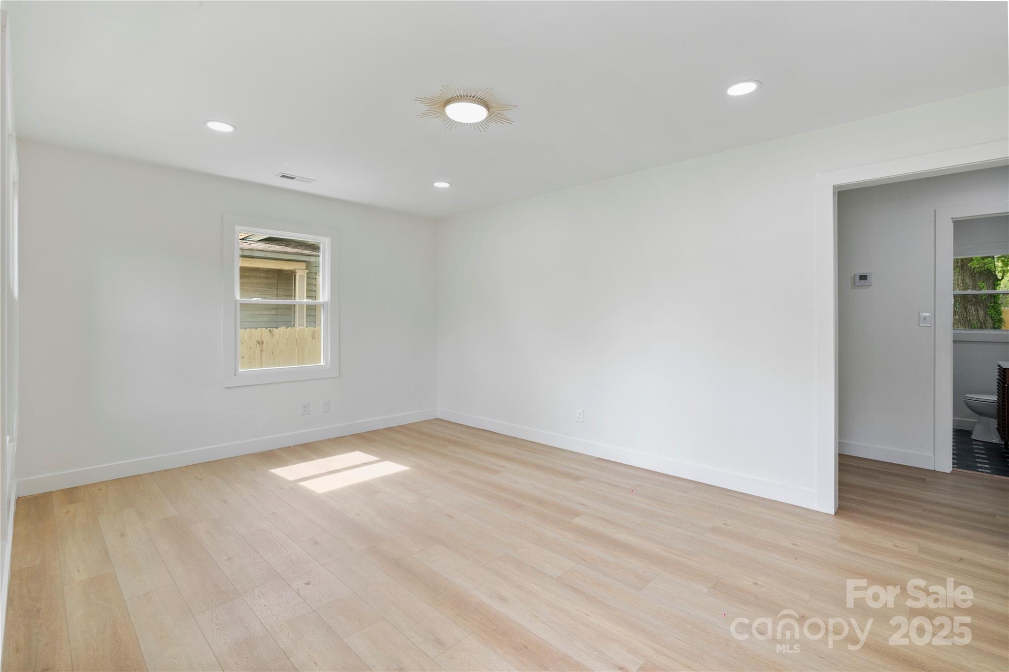 1506-1508 Matheson Avenue Property Photo 6