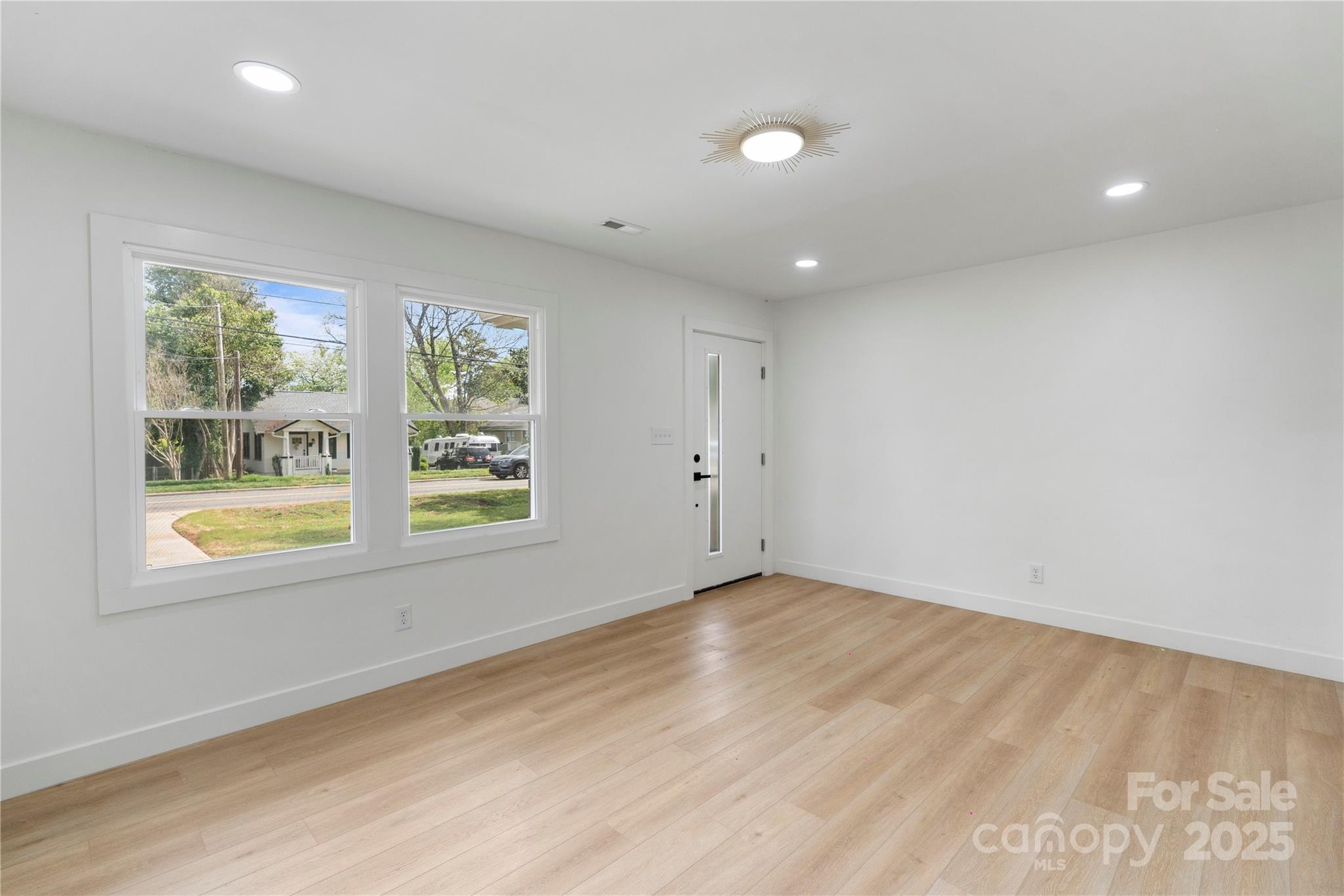 1506-1508 Matheson Avenue Property Photo 24