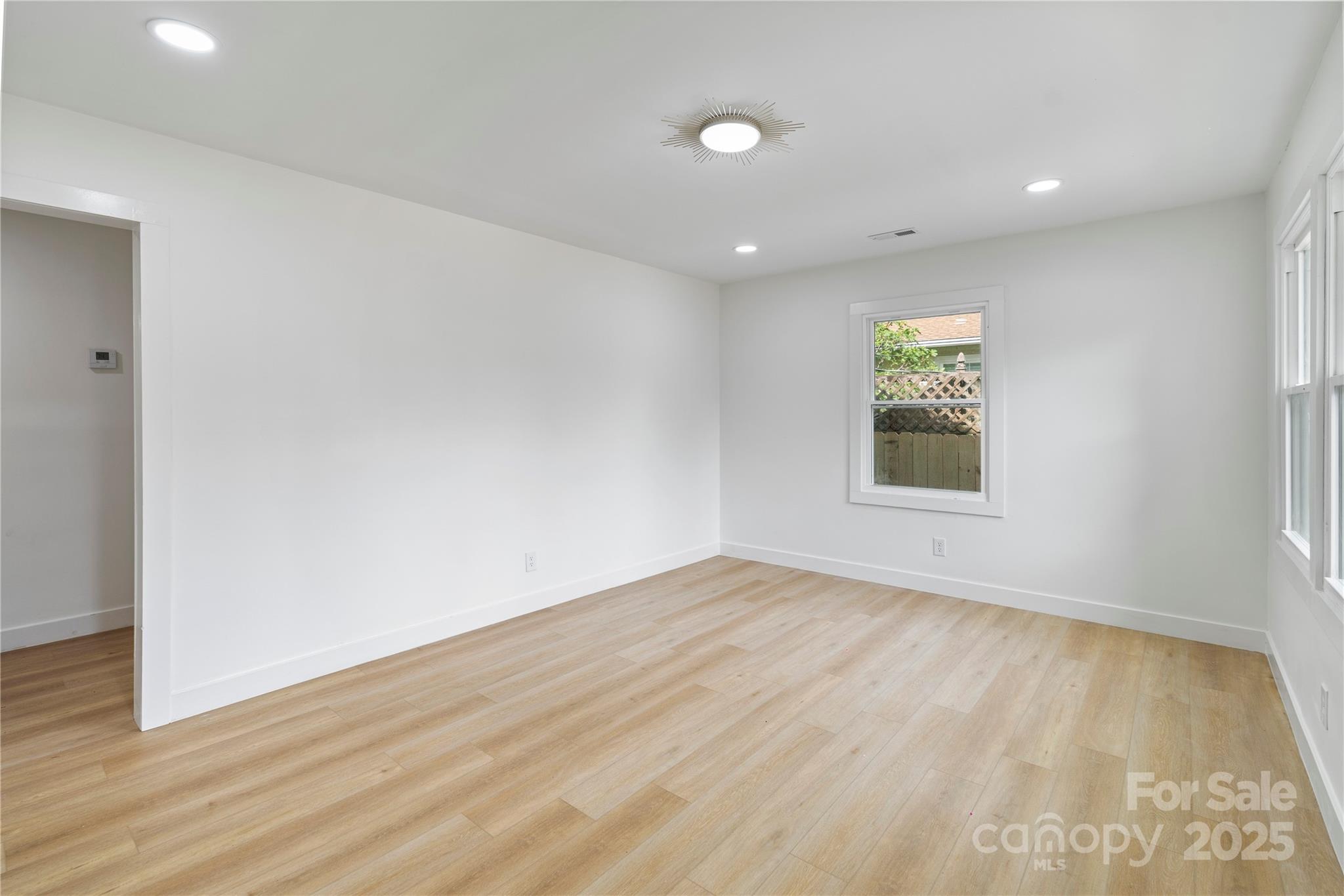 1506-1508 Matheson Avenue Property Photo 25