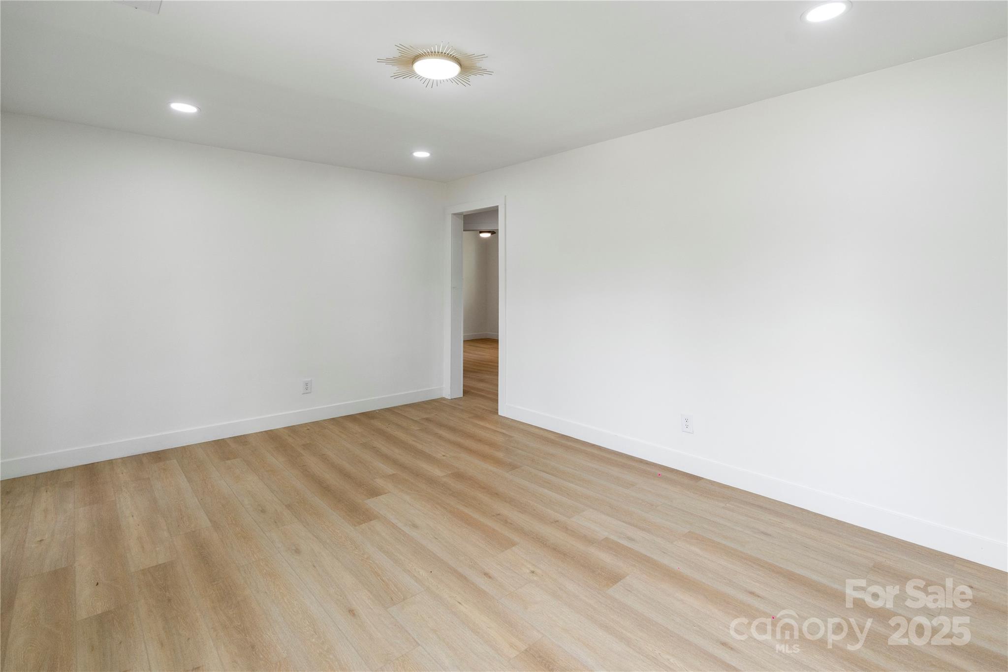 1506-1508 Matheson Avenue Property Photo 26