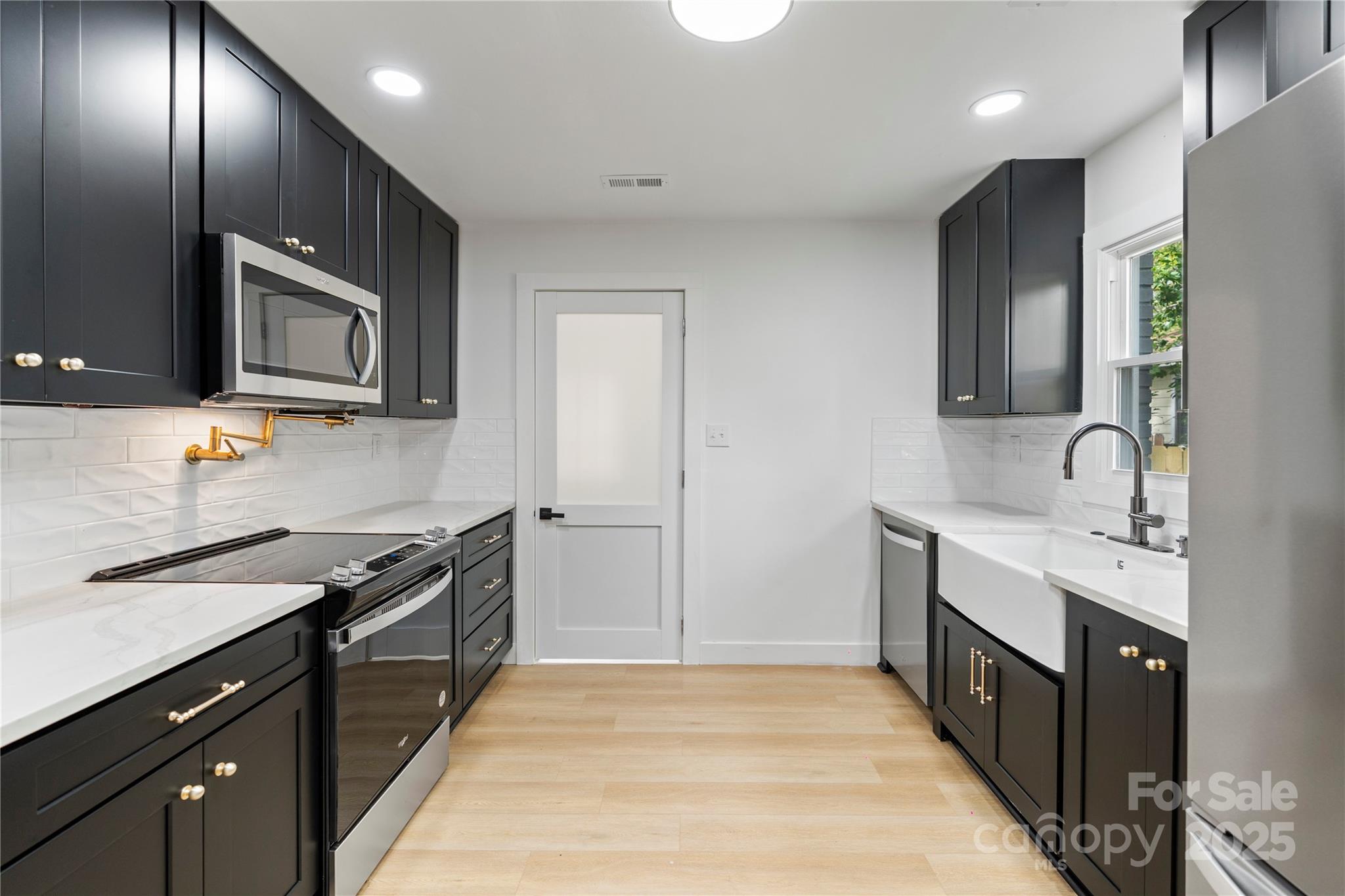 1506-1508 Matheson Avenue Property Photo 31