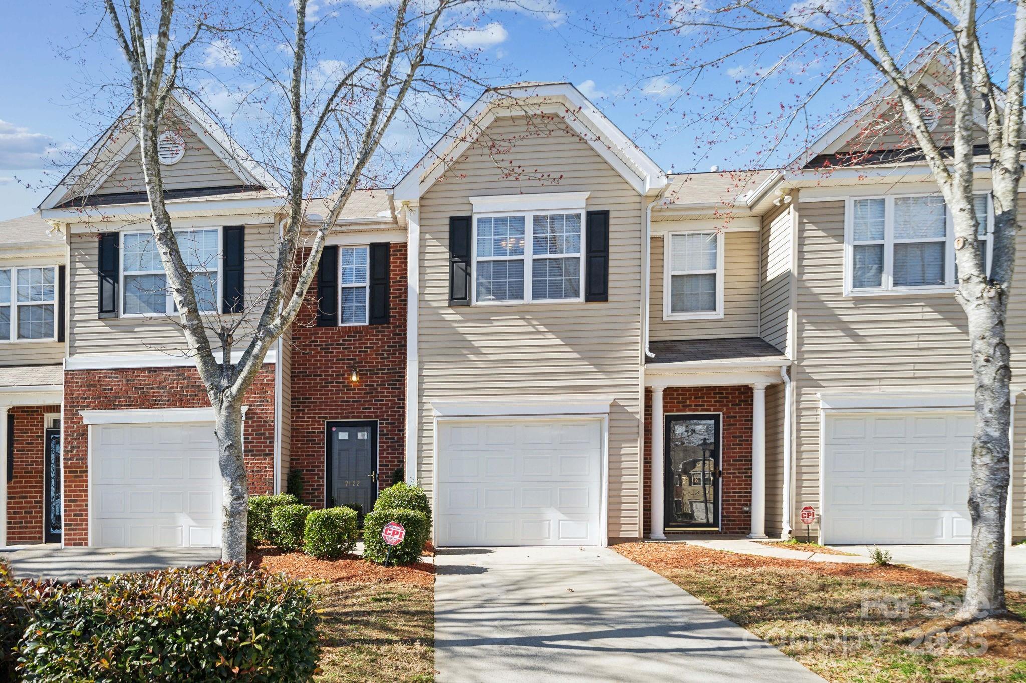 Abbotts Glen Real Estate Listings Main Image