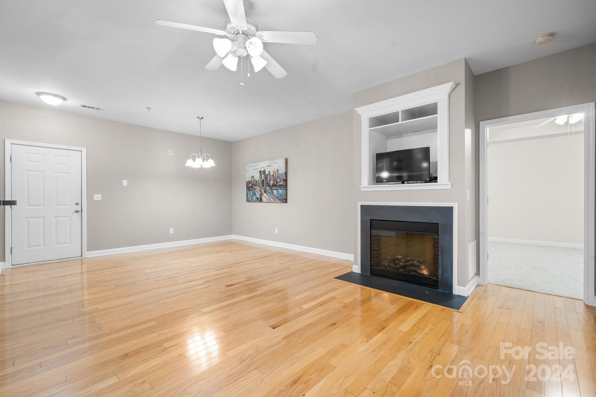 10125 Westmoreland Road 1d Property Photo 5
