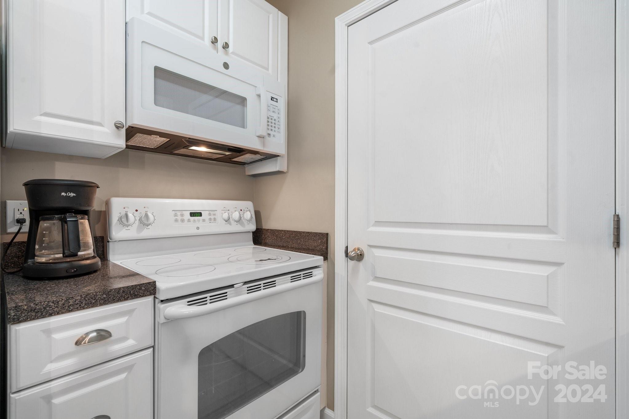 10125 Westmoreland Road 1d Property Photo 12