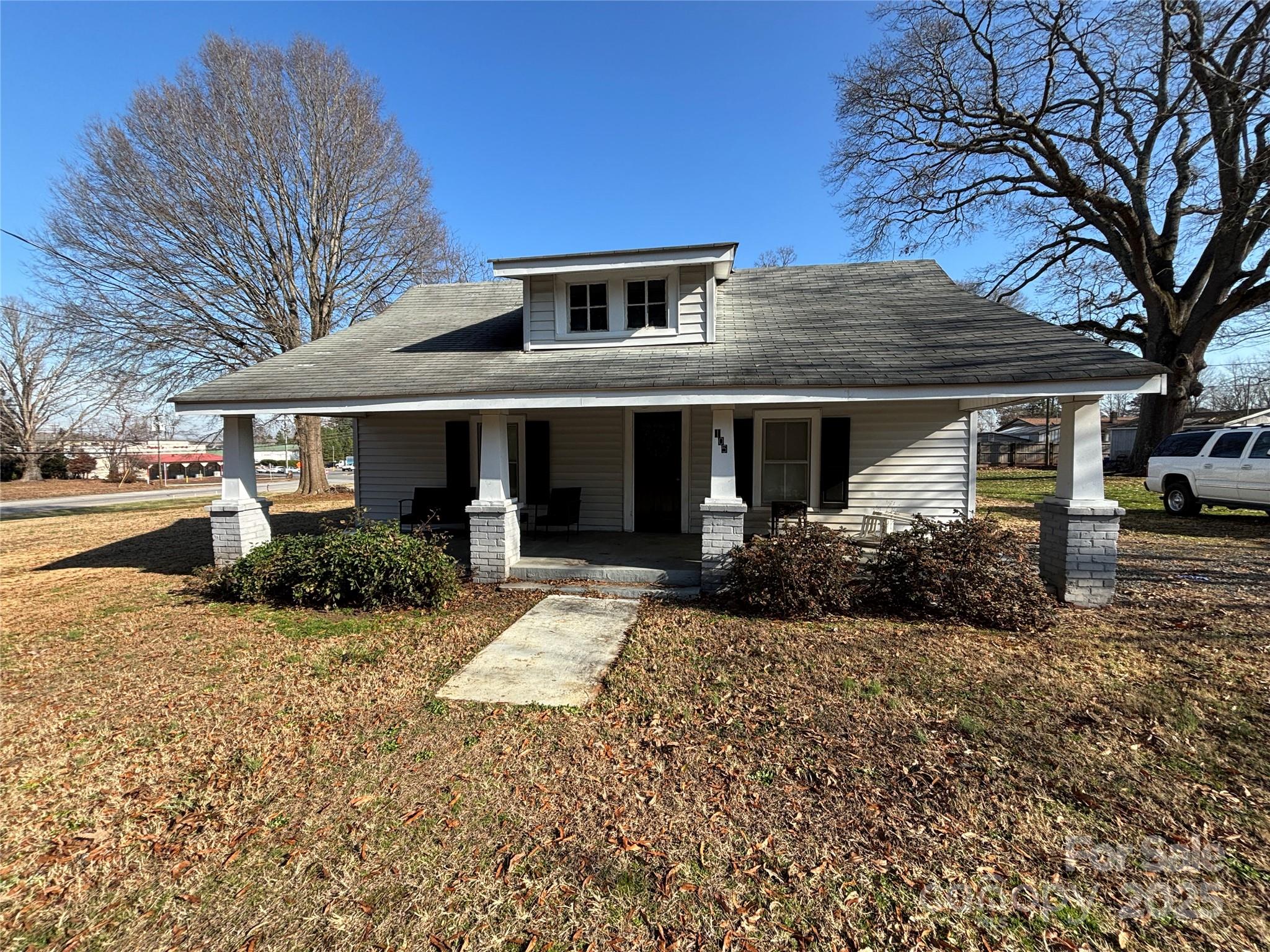 28023 Real Estate Listings Main Image