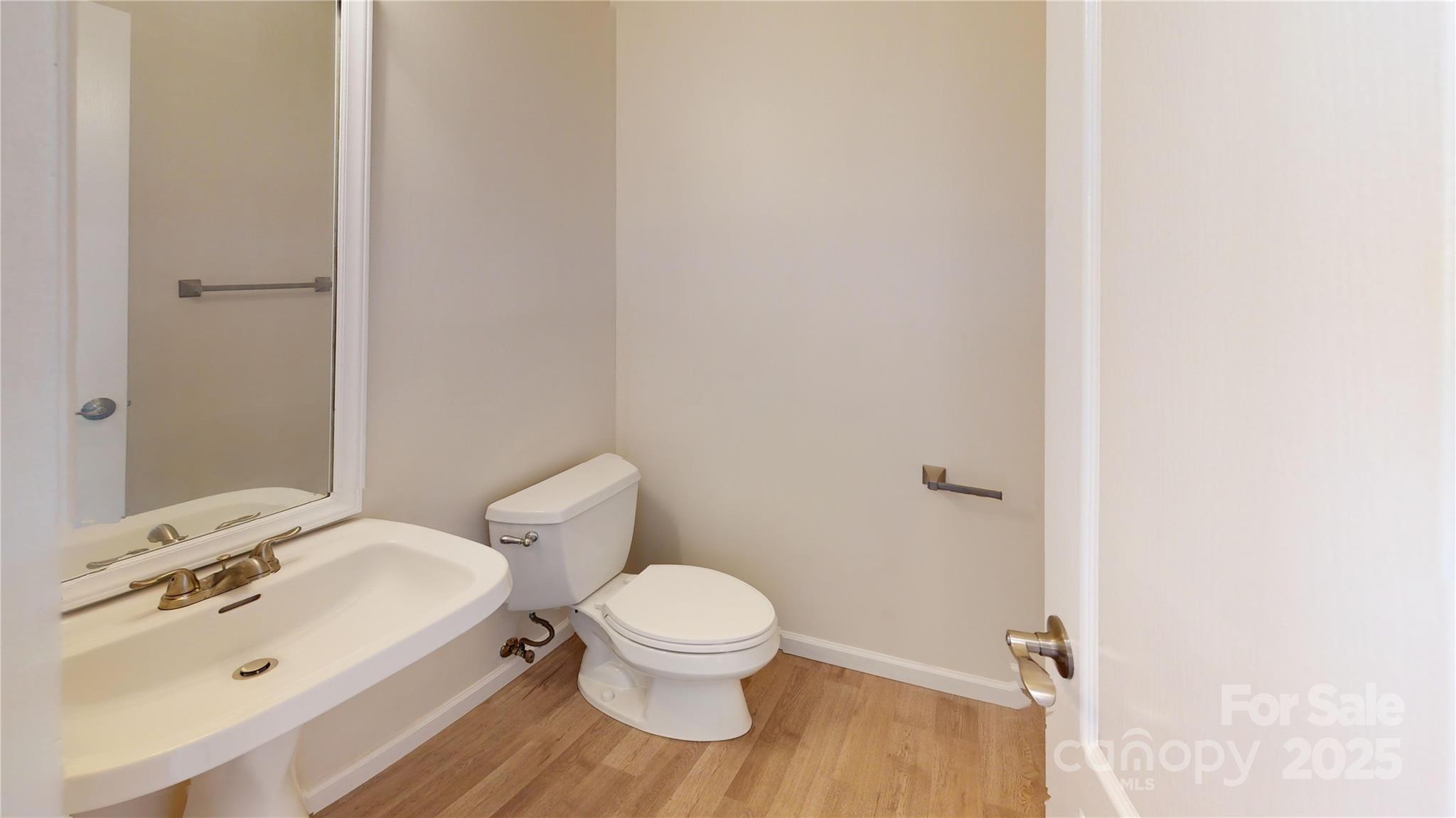 7031 Walton Heath Lane Property Photo 22