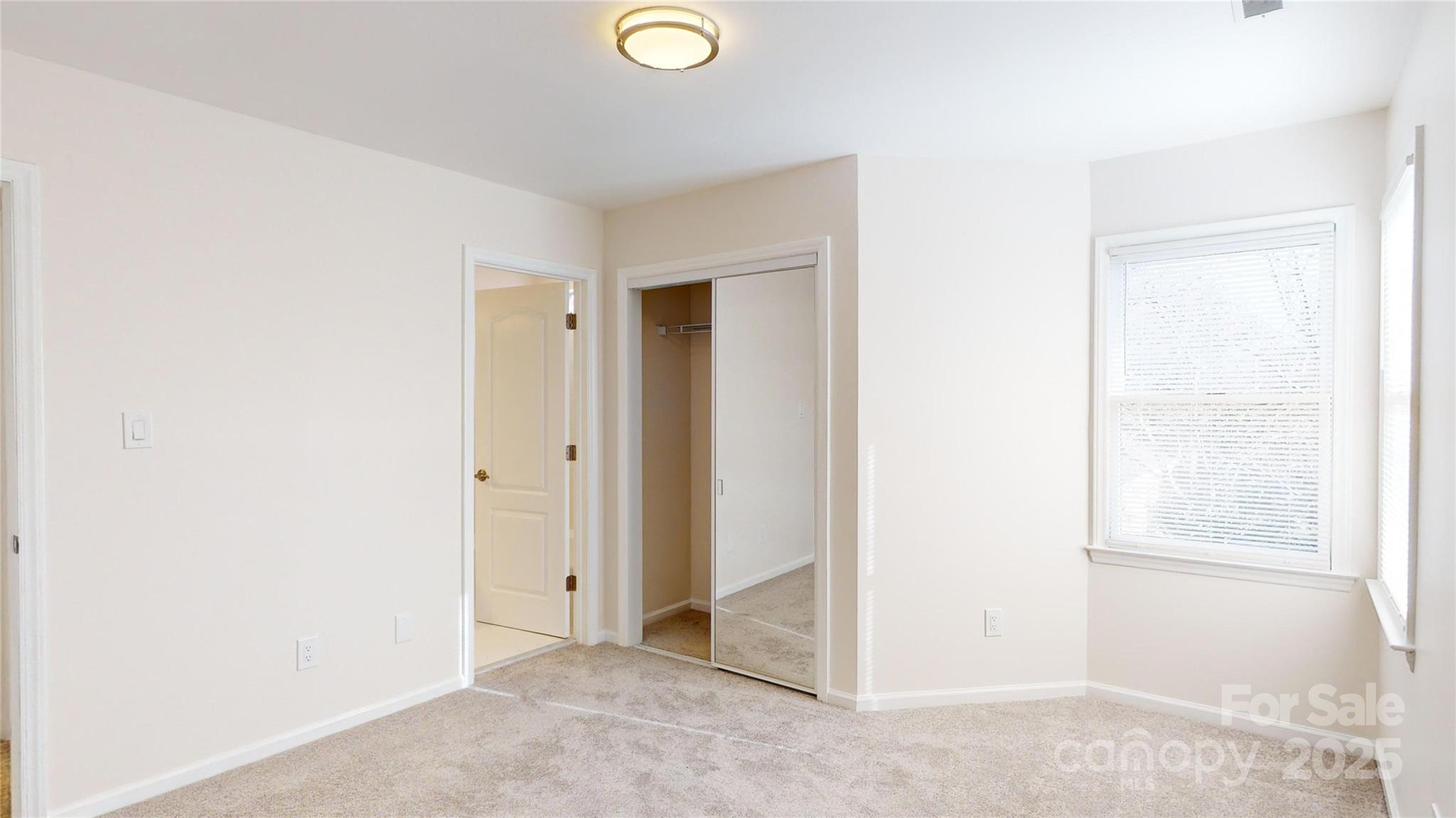 7031 Walton Heath Lane Property Photo 28