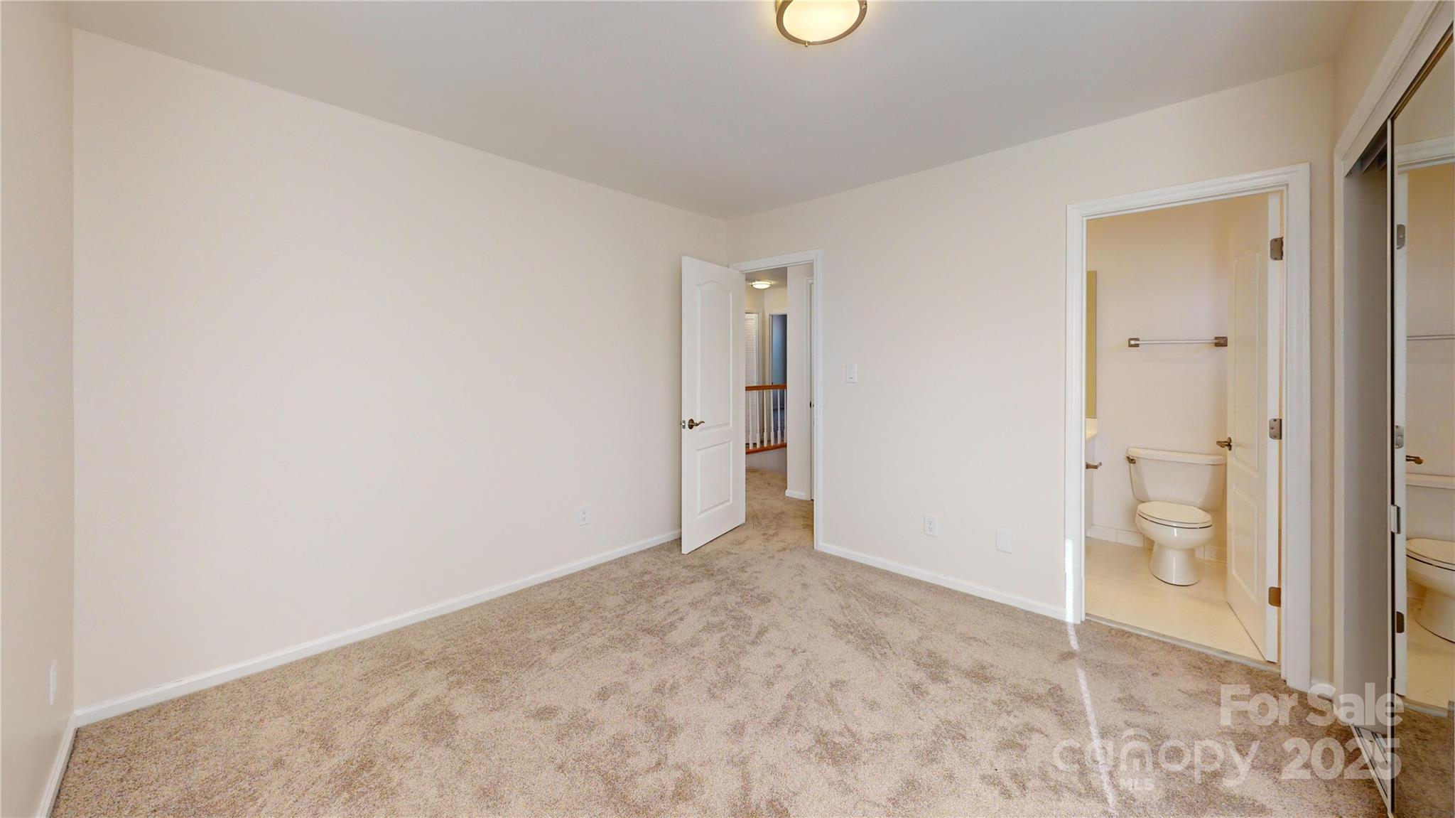 7031 Walton Heath Lane Property Photo 29
