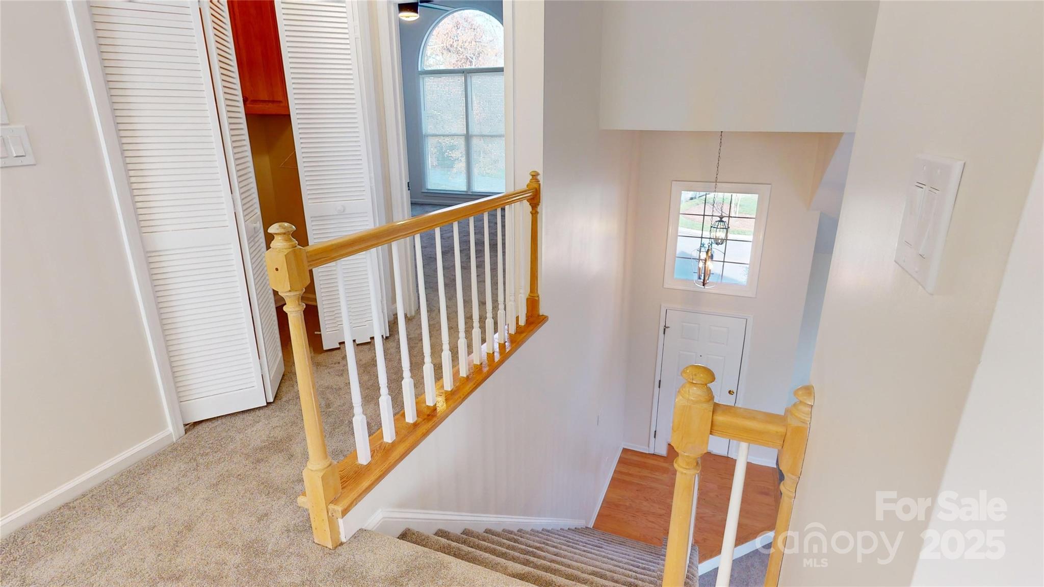 7031 Walton Heath Lane Property Photo 35