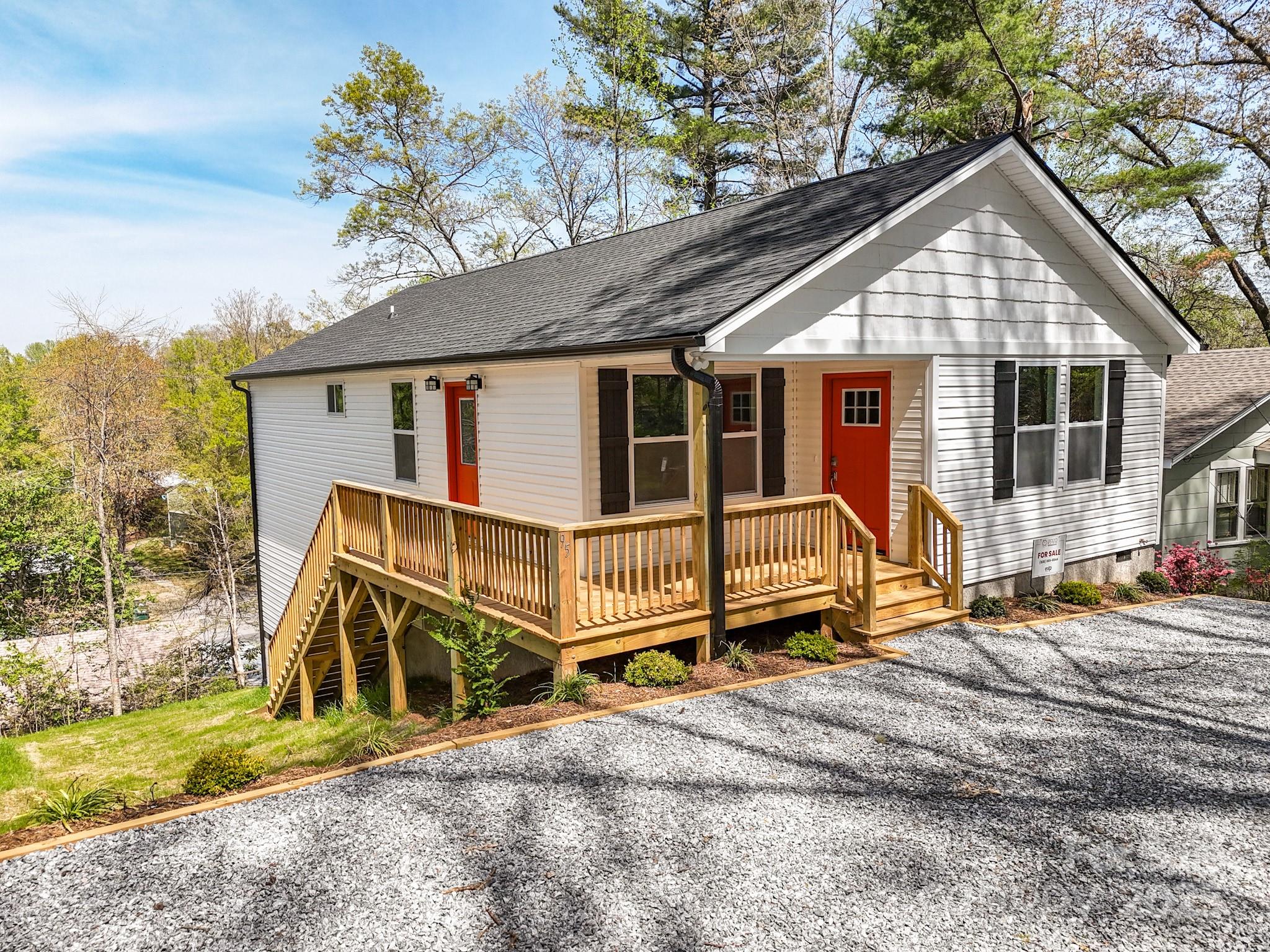 95 Eastabrook Avenue Property Photo