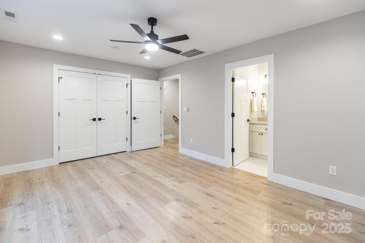 330 Bowditch Street 2b Property Photo 9