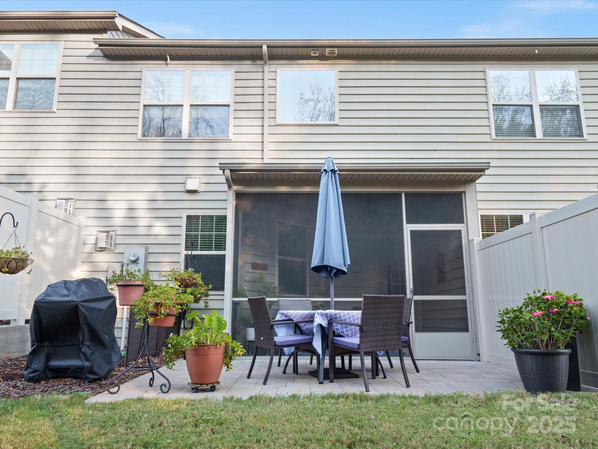 236 Ascot Run Way Property Photo 19