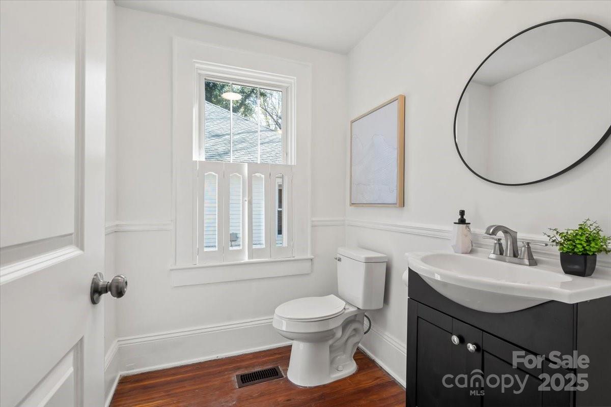 507 W 2nd Avenue Property Photo 14