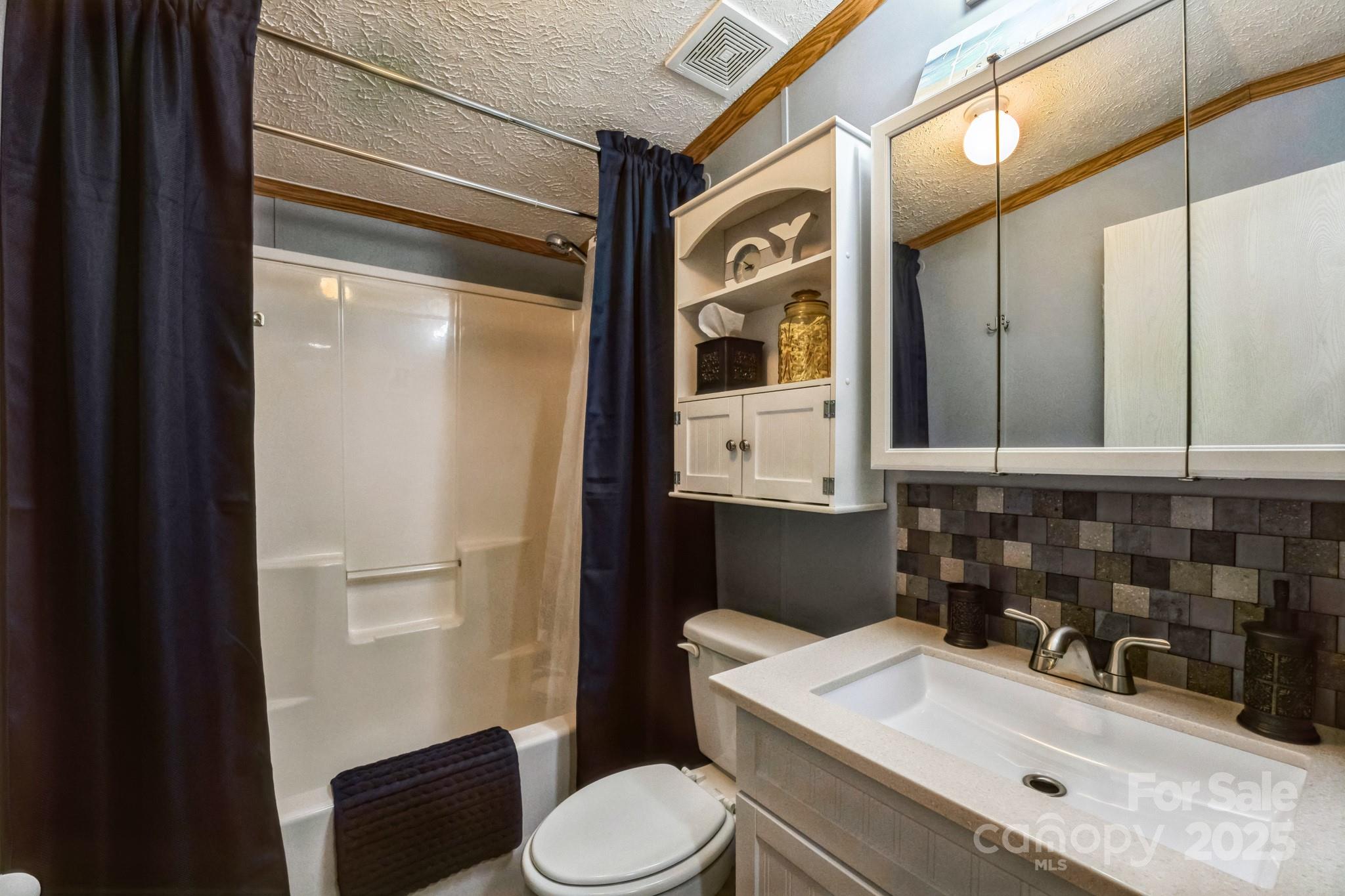 1605 Embers Drive Property Photo 3