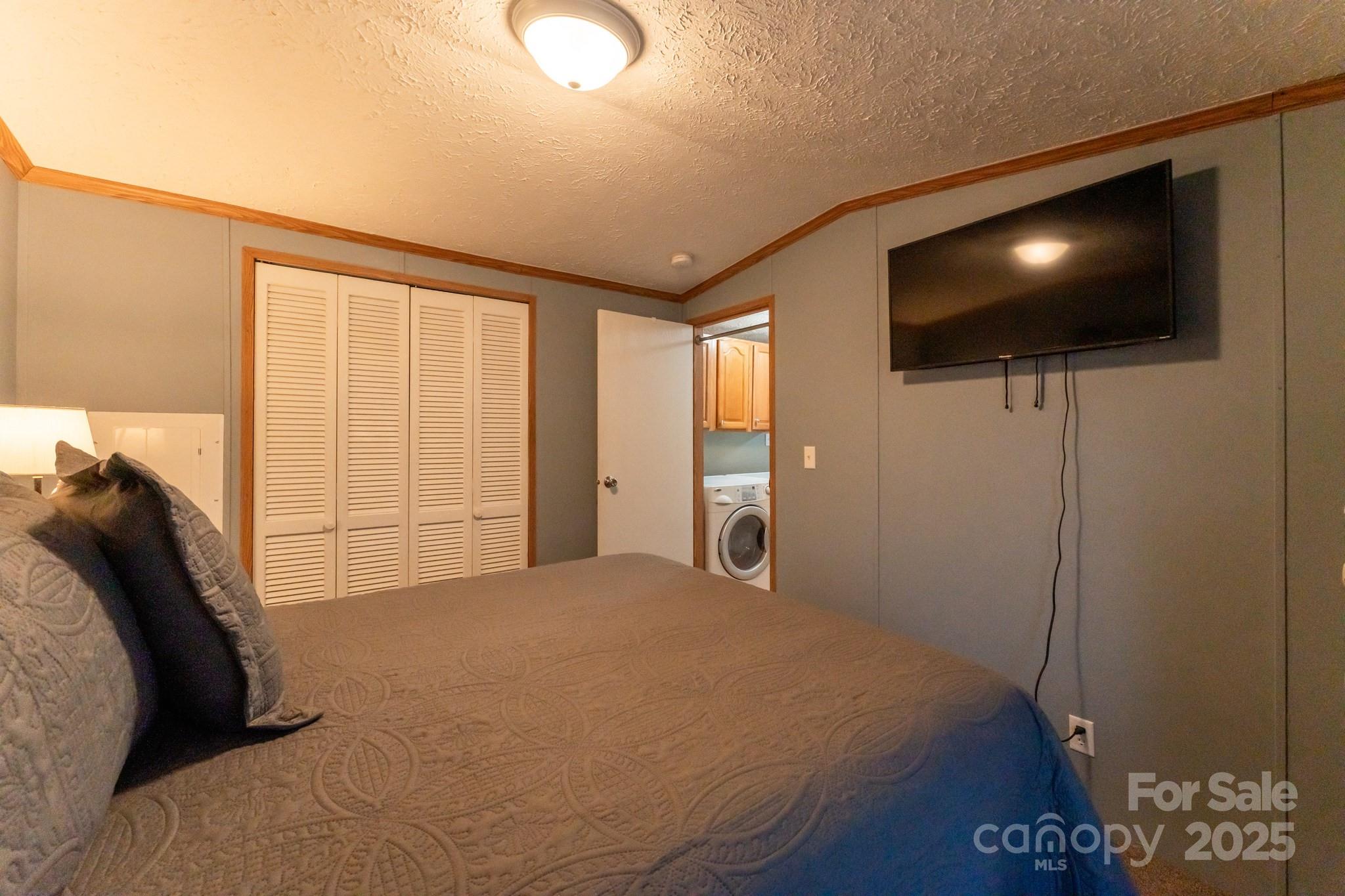 1605 Embers Drive Property Photo 12