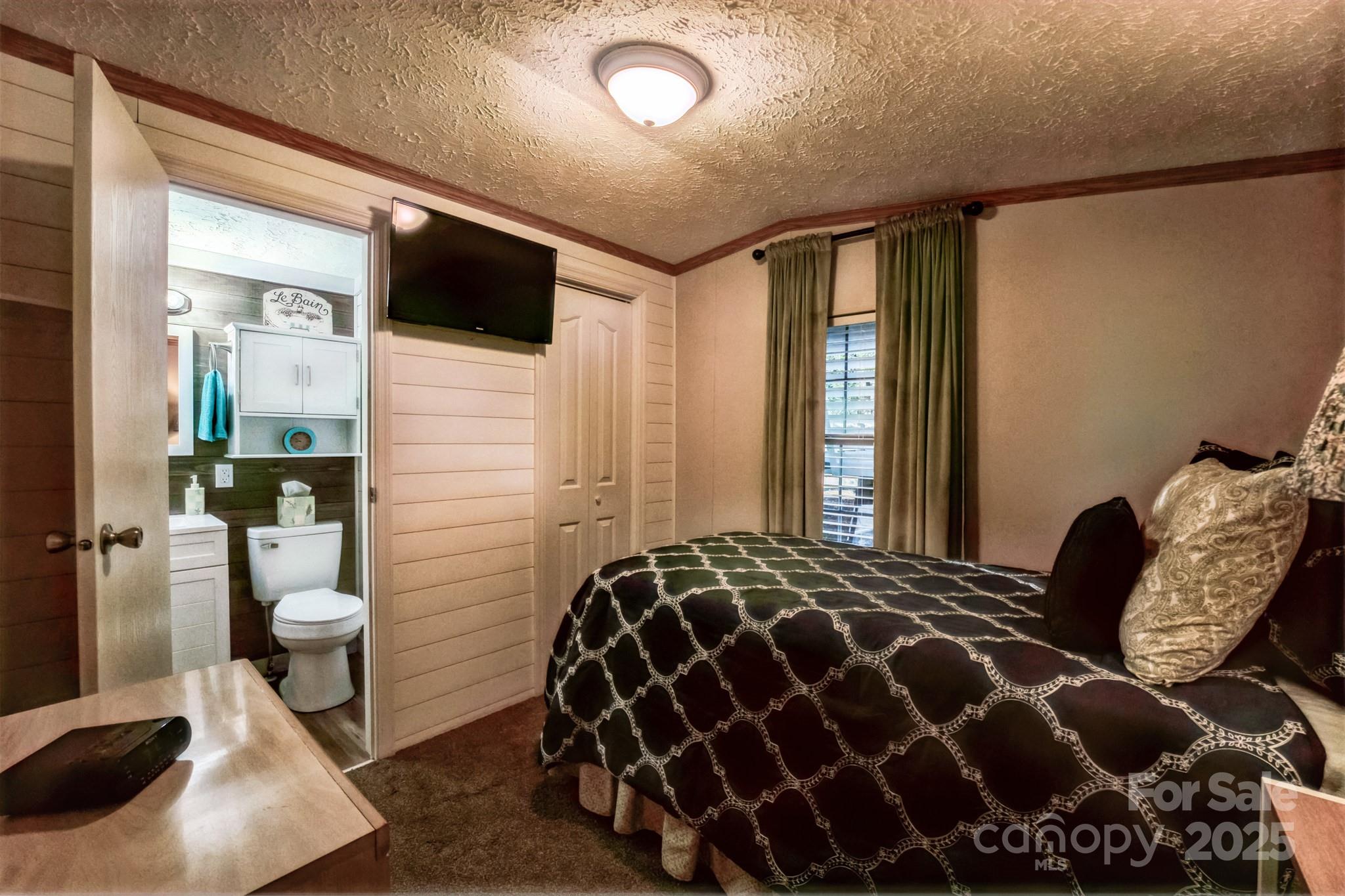 1605 Embers Drive Property Photo 14