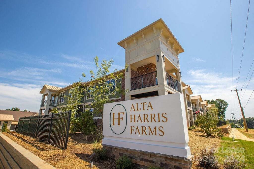 102 Kennedy Ridge Way Gene Property Photo 2