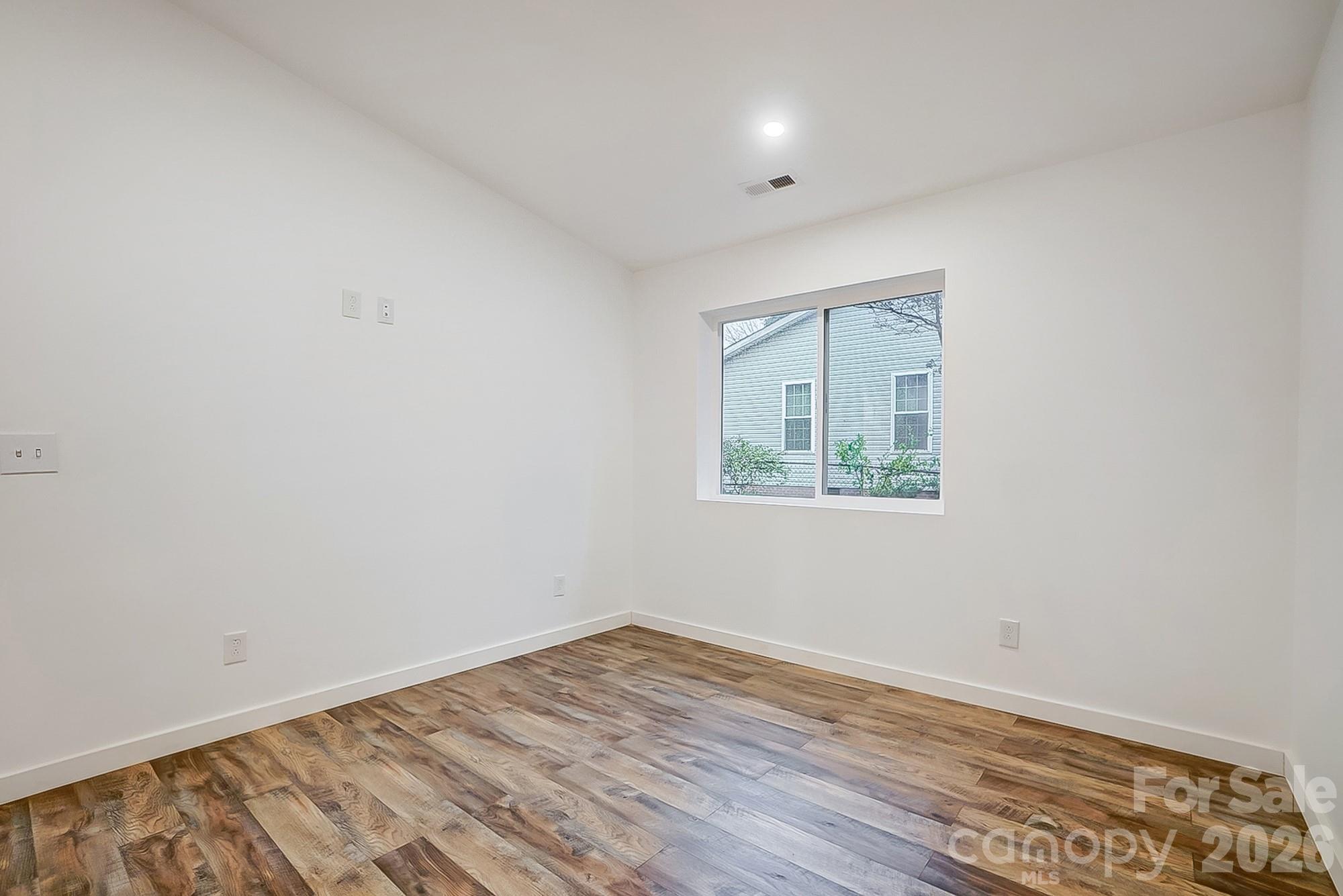 1410 Deborah Circle Property Photo 27
