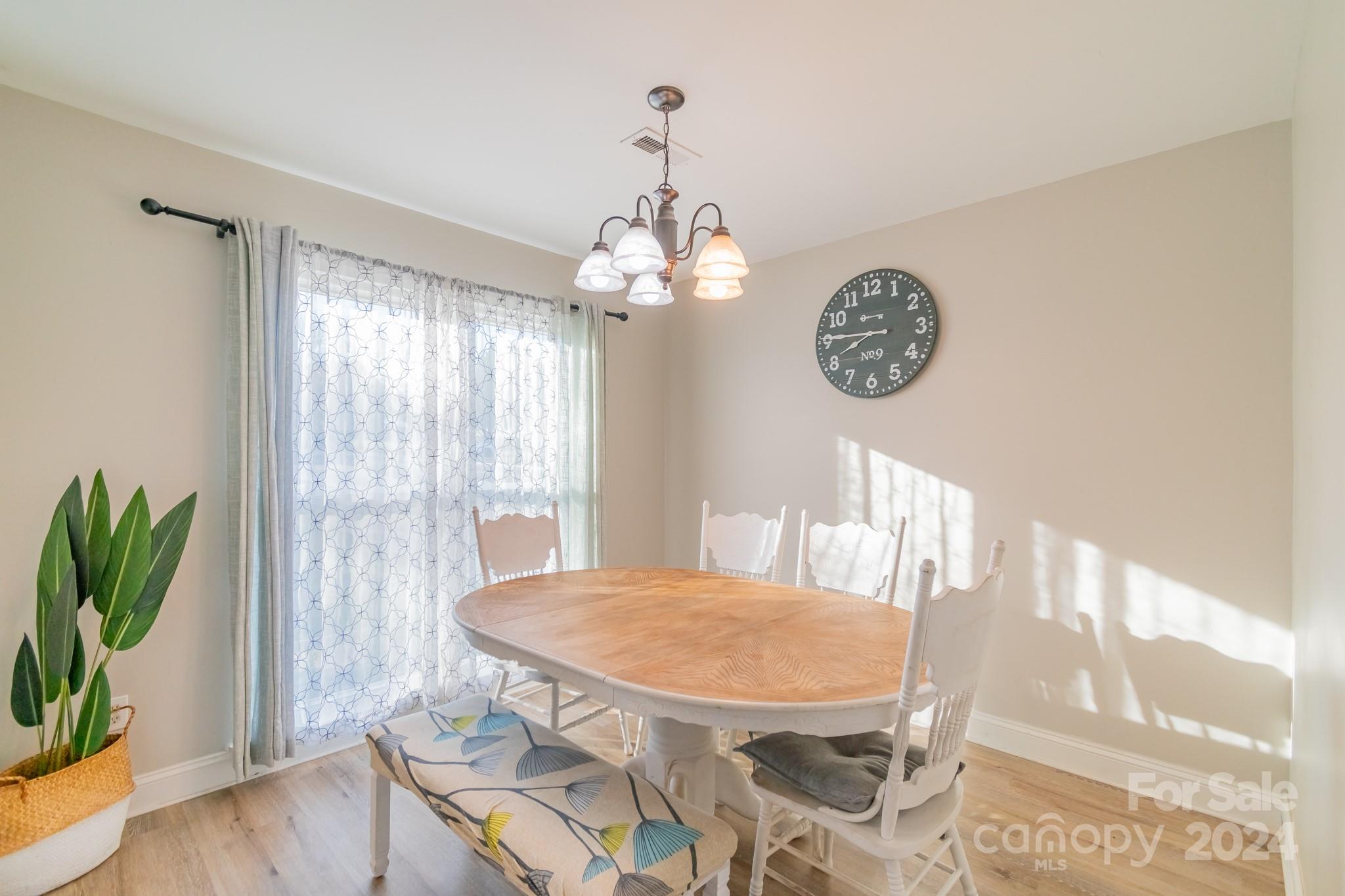 2800 Churn Court Property Photo 12