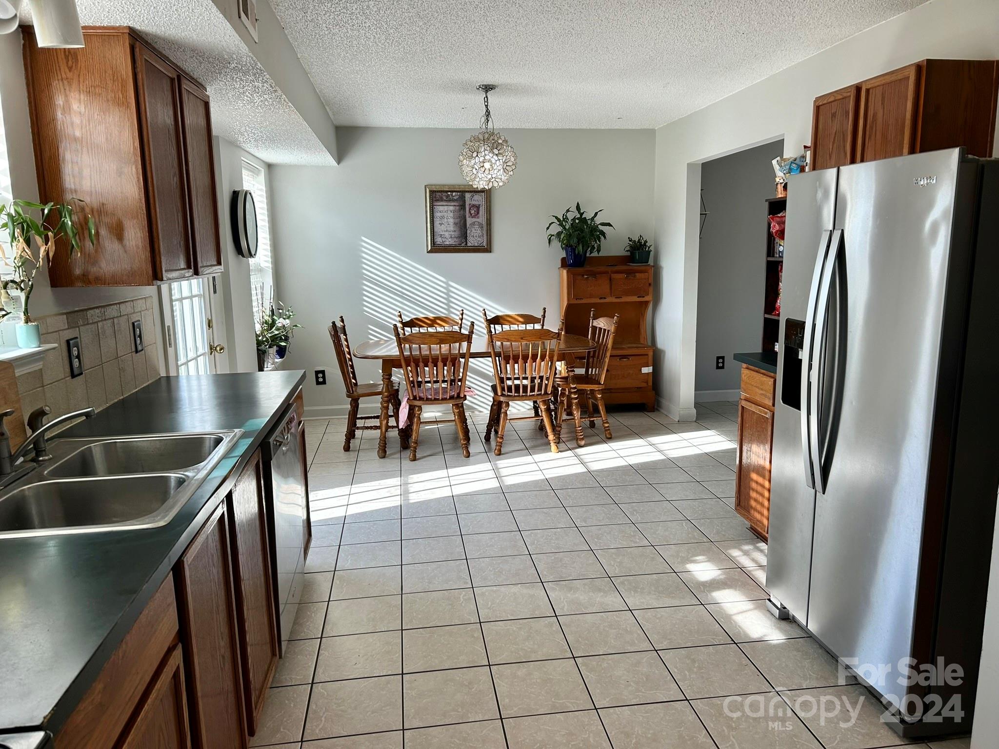 5010 Revelation Way Property Photo 7