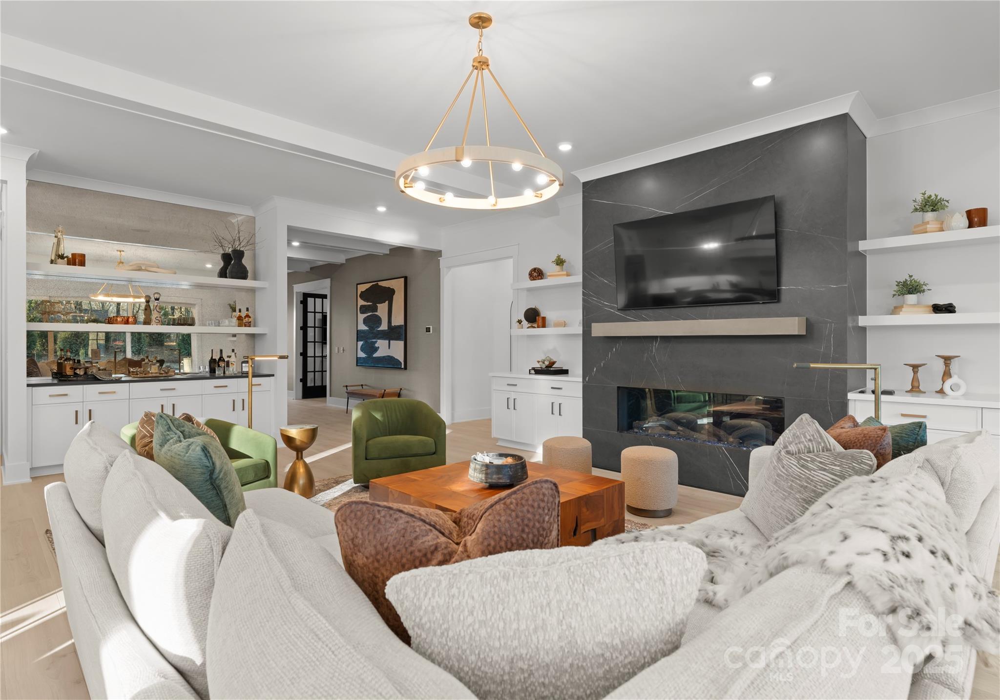 1015 Kendall Drive 4 Property Photo 9