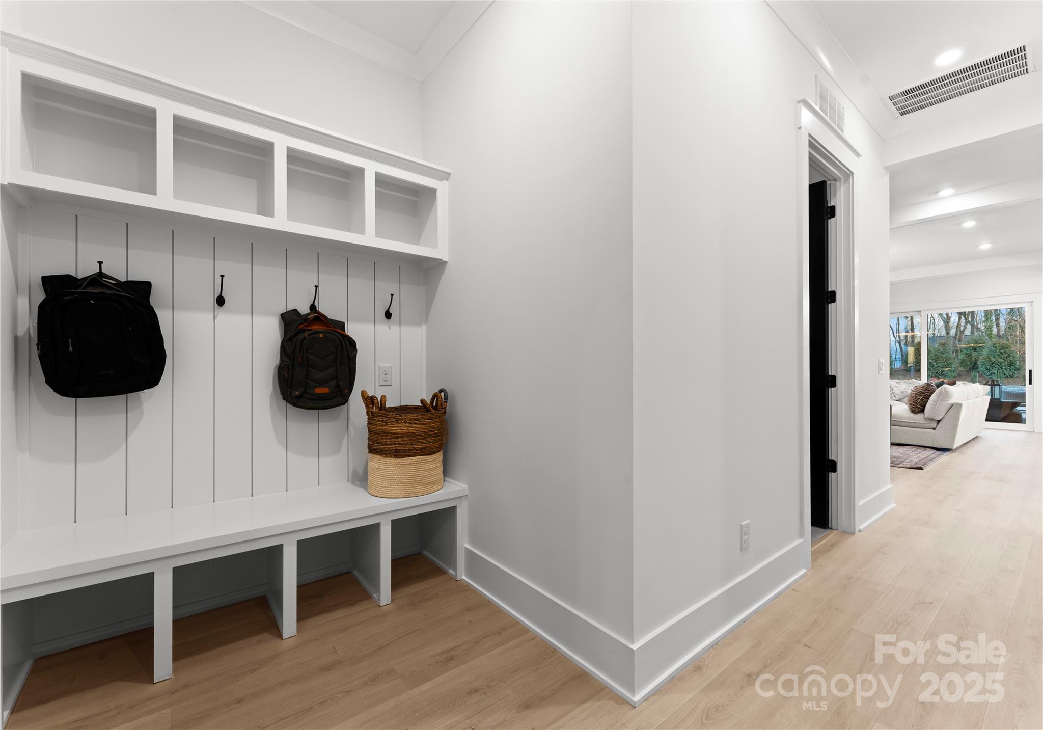 1015 Kendall Drive 4 Property Photo 14