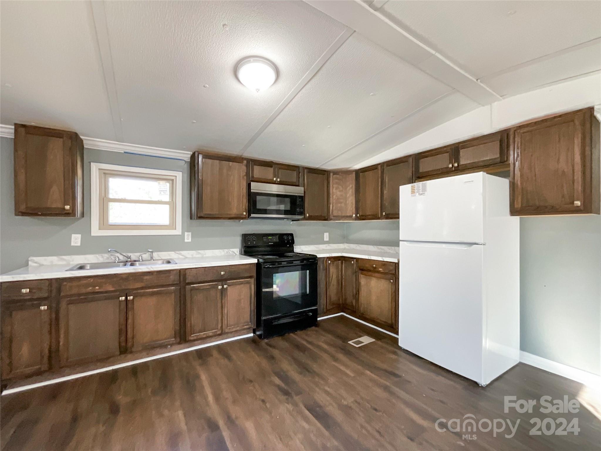 3250 Love Road 1b Property Photo 11