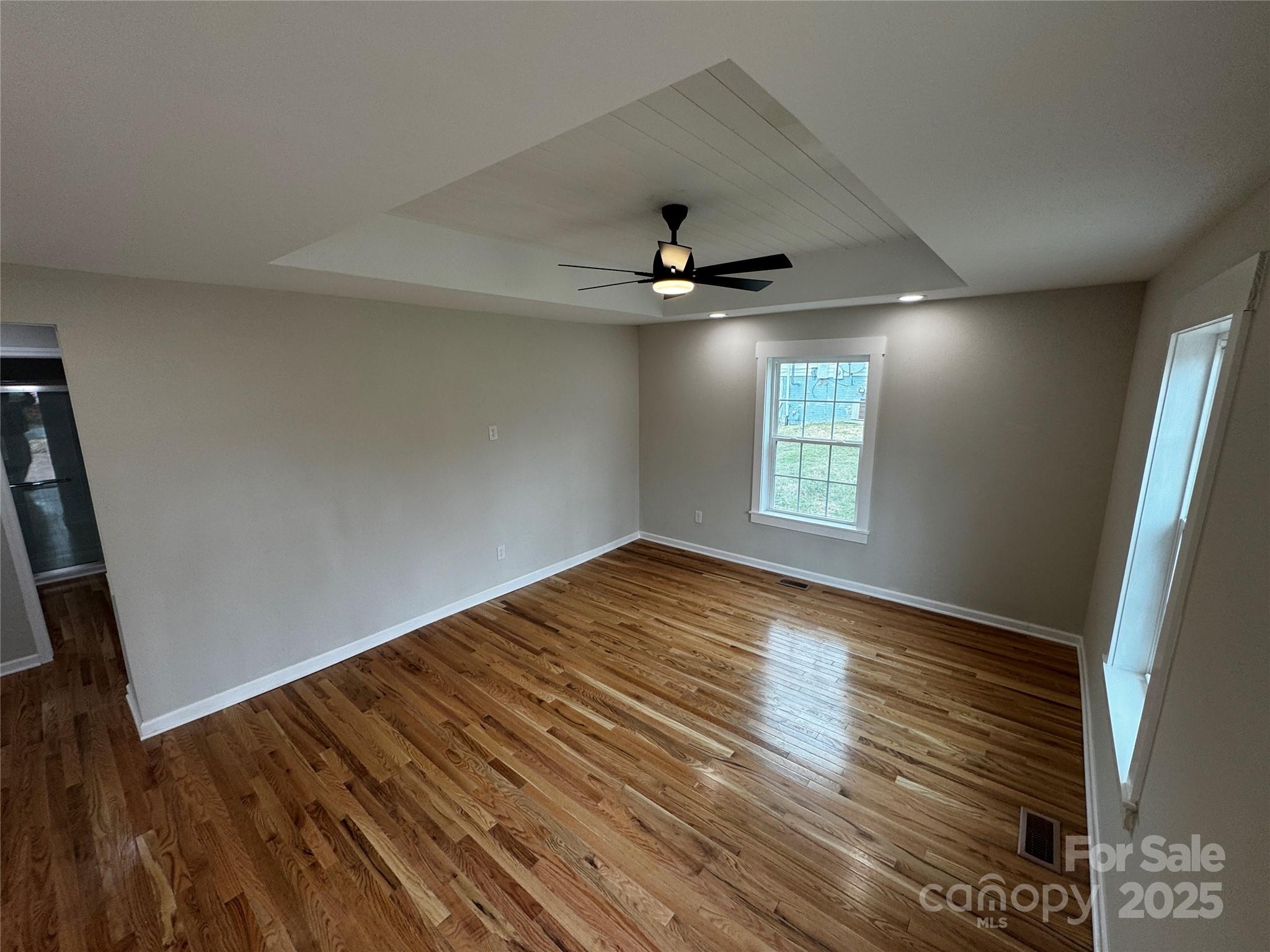 112 Mccray Avenue Property Photo 4