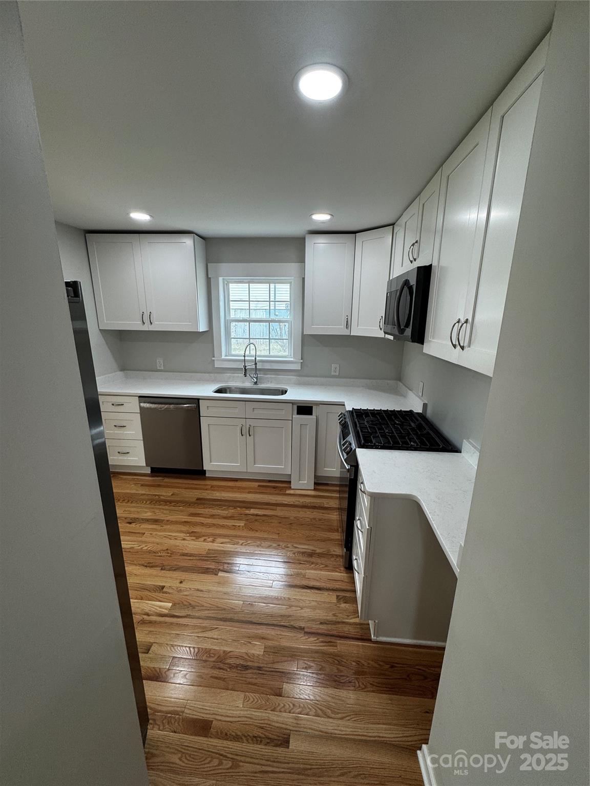 112 Mccray Avenue Property Photo 8