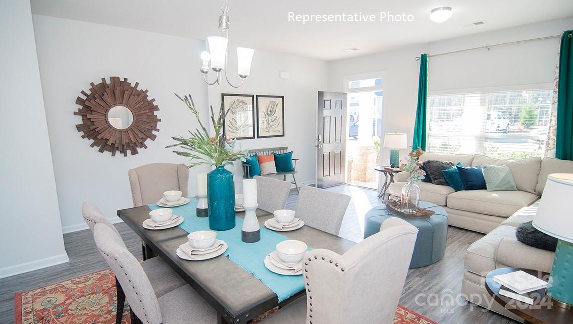 183 Giant Oak Avenue Property Photo 3