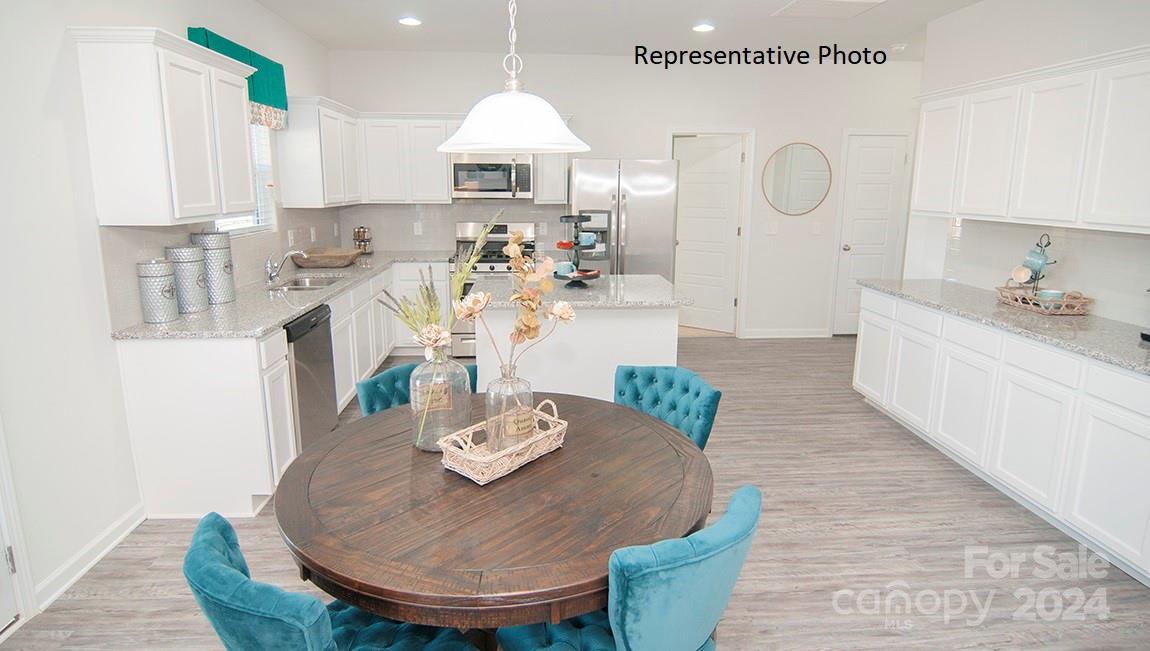 183 Giant Oak Avenue Property Photo 10